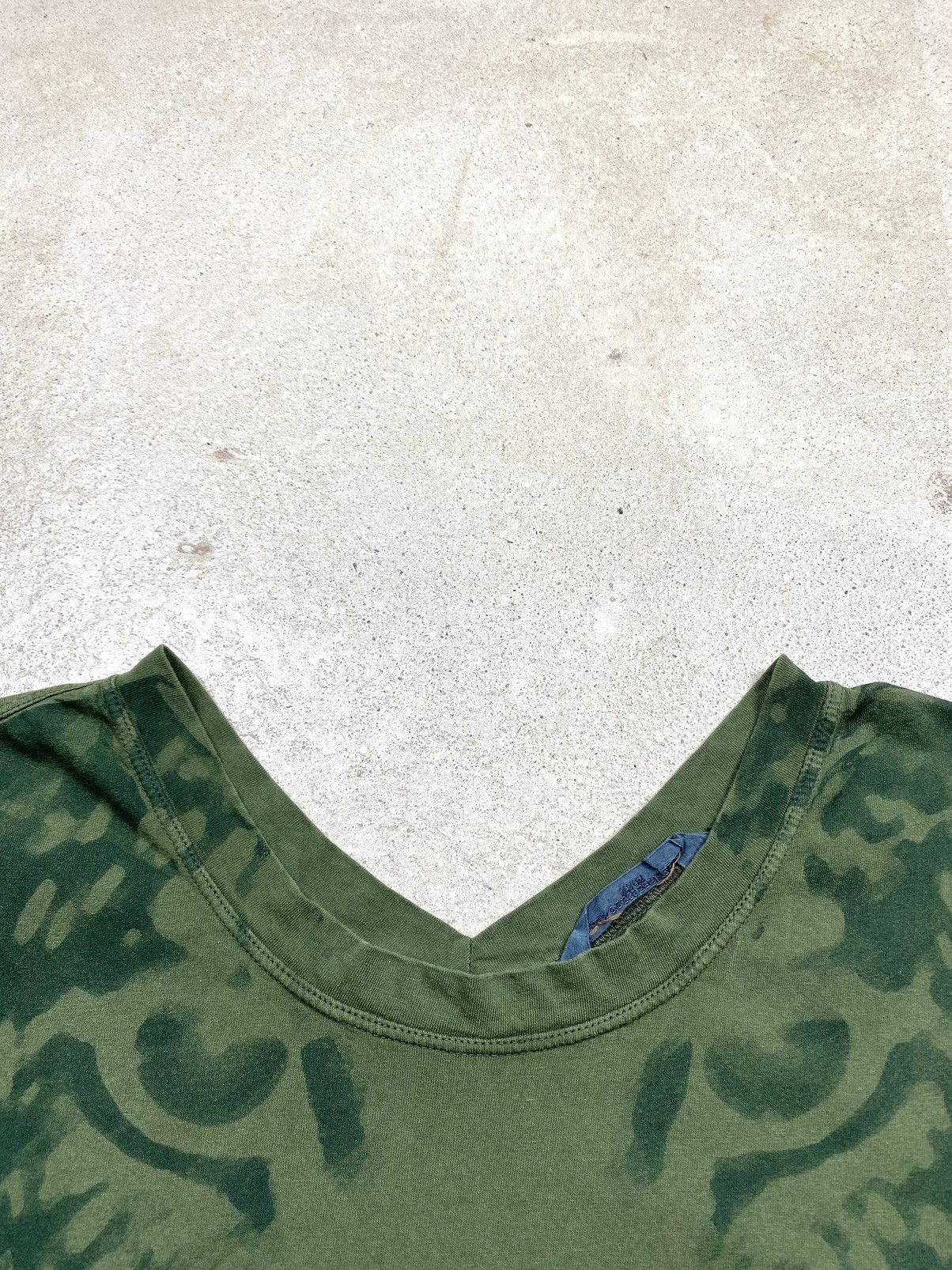 Golden Goose Vintage Golden Goose Deluxe Tiger T Shirt Rare Size S / US 4 / IT 40 - 8 Thumbnail