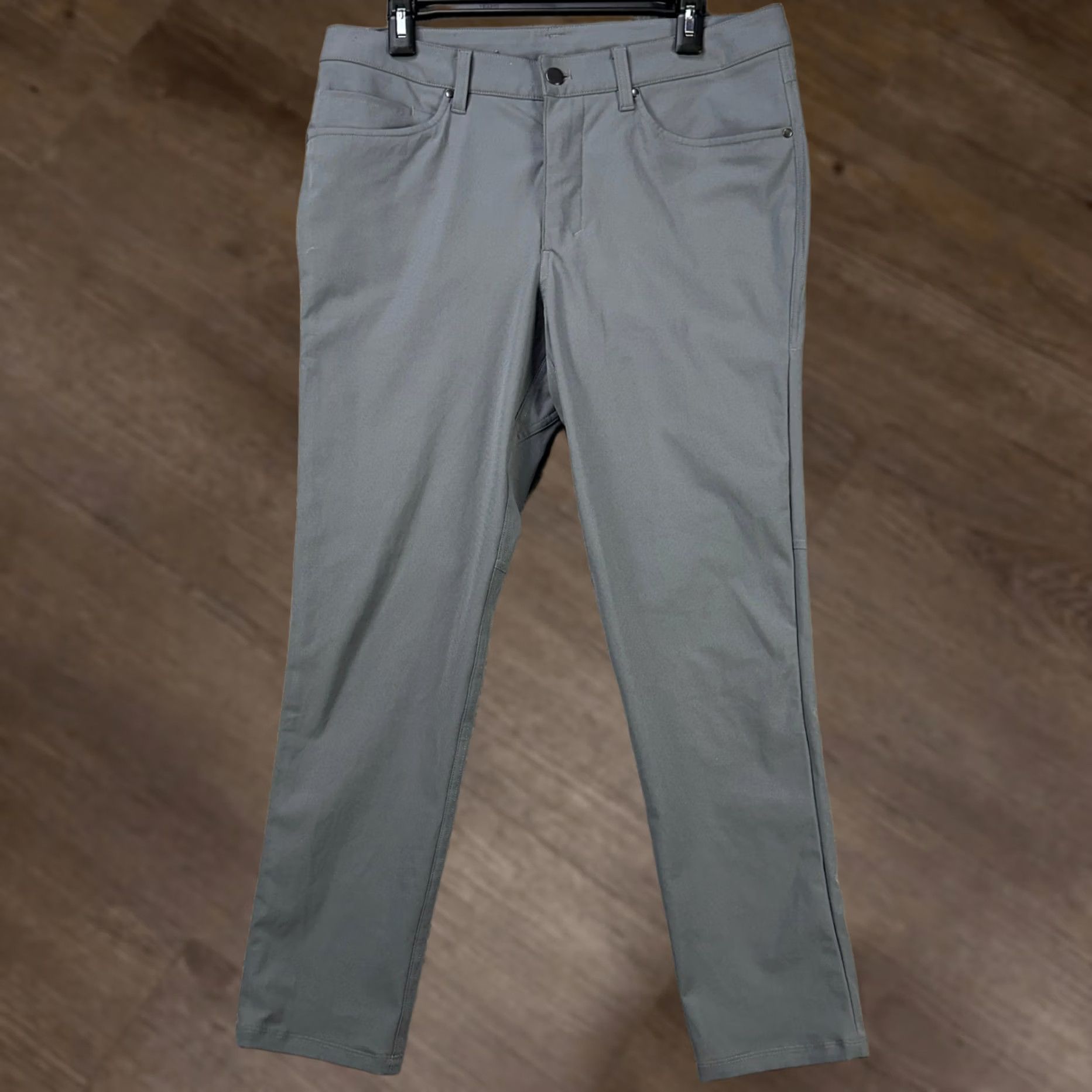 Lululemon Lululemon ABC Pants Chino Golf Mens 33 Gray 5 Pocket Flat Front Logo Size US 33 - 1 Thumbnail