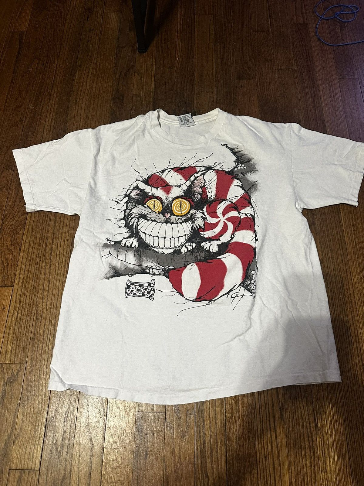 Other Vintage Cheshire Cat Alice Tee USA Made XL Size US XL / EU 56 / 4 - 1 Thumbnail