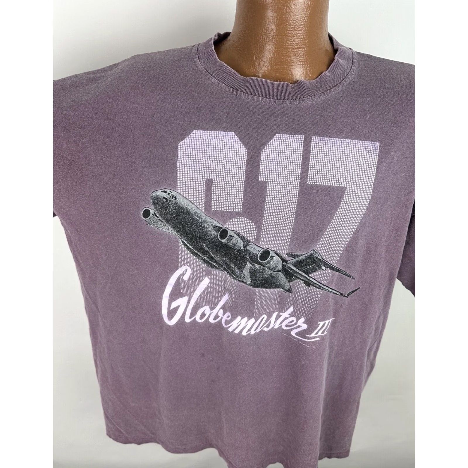 Vintage Vintage 90s C-17 Globemaster III Shirt XL Dusty Purple USAF Military Plane Size US XL / EU 56 / 4 - 3 Thumbnail