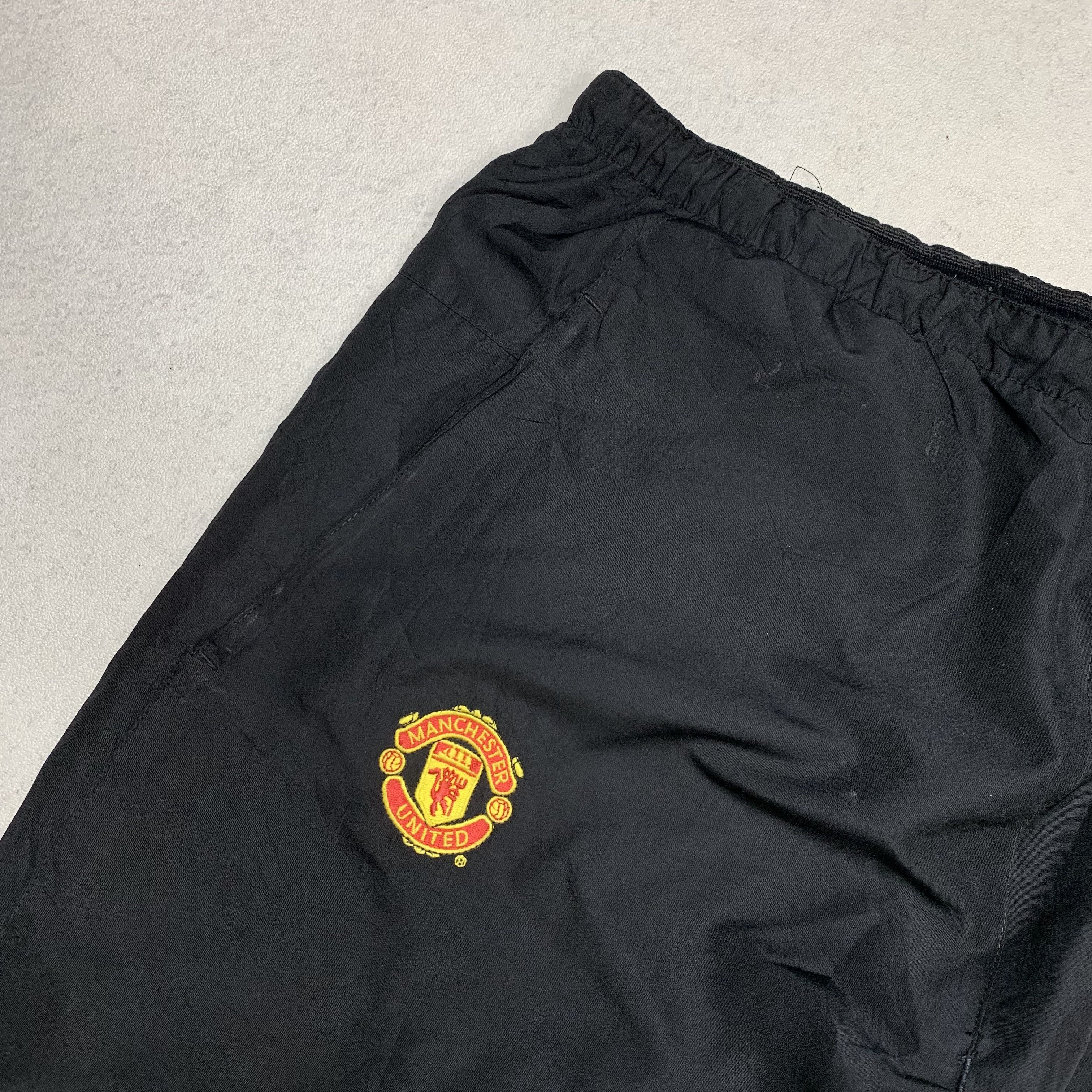 Nike Nike Manchester United Track Pants Size US 34 / EU 50 - 3 Thumbnail