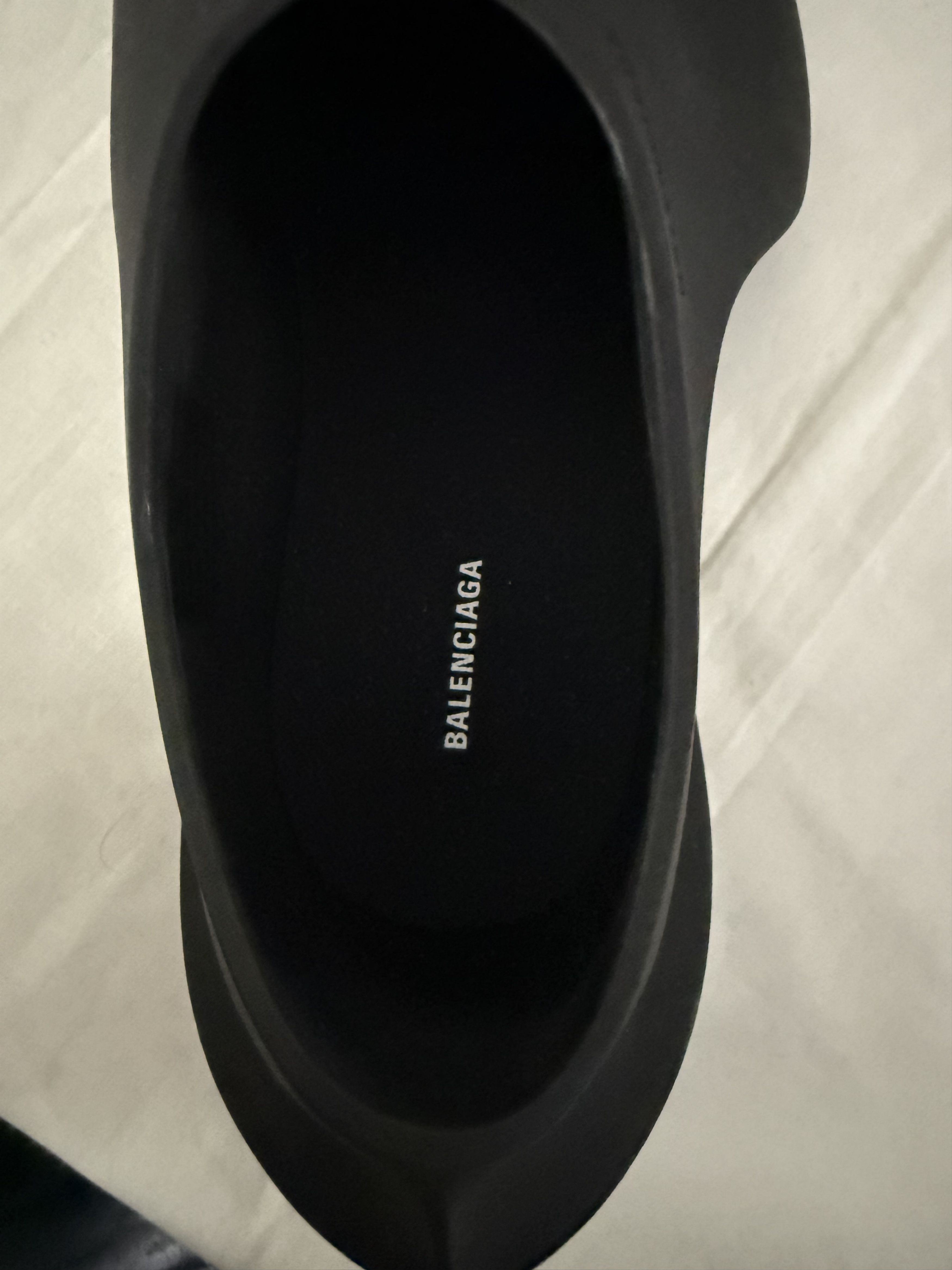 Balenciaga BALENCIAGA Space Shoe Size US 8 / EU 41 - 16 Thumbnail