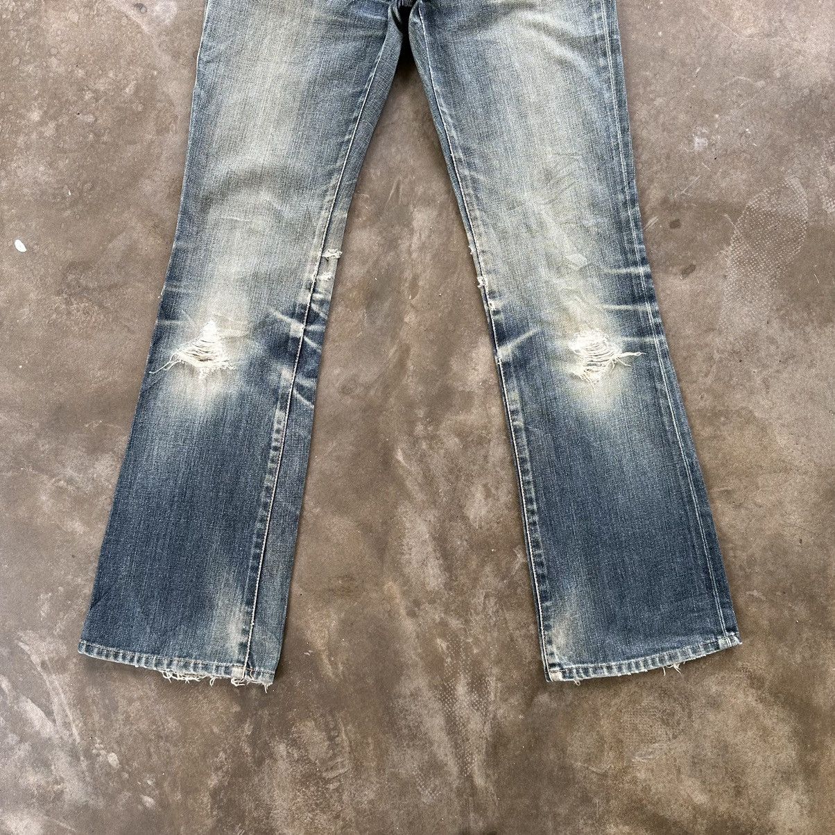 Japanese Brand Vintage Edwin Faded Flare Distressed Jean Denim Pant W28 Size US 28 / EU 44 - 2 Thumbnail