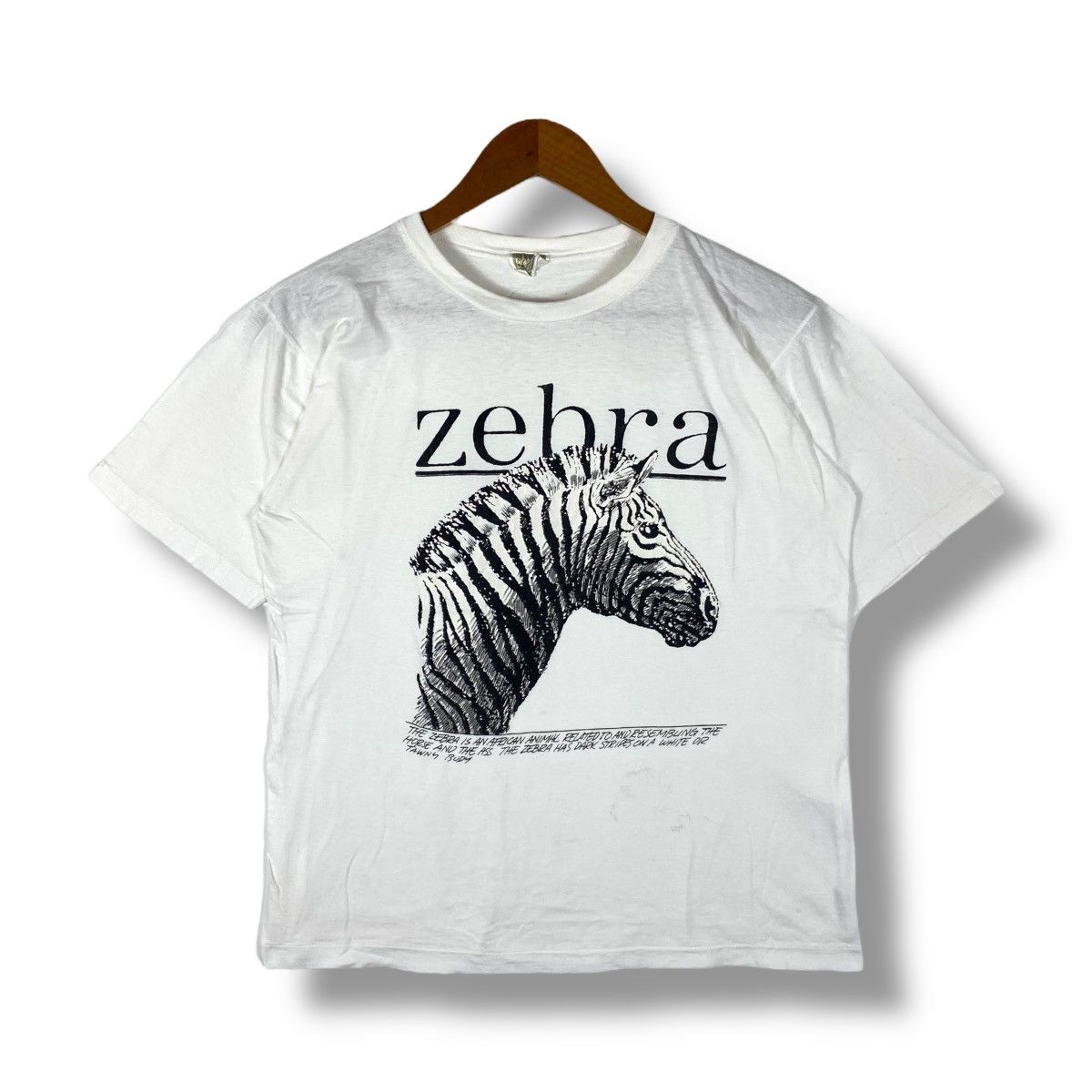Vintage Vintage 90's ZEBRA Big Graphic Animal Tee Shirt Medium Size Size US M / EU 48-50 / 2 - 1 Thumbnail