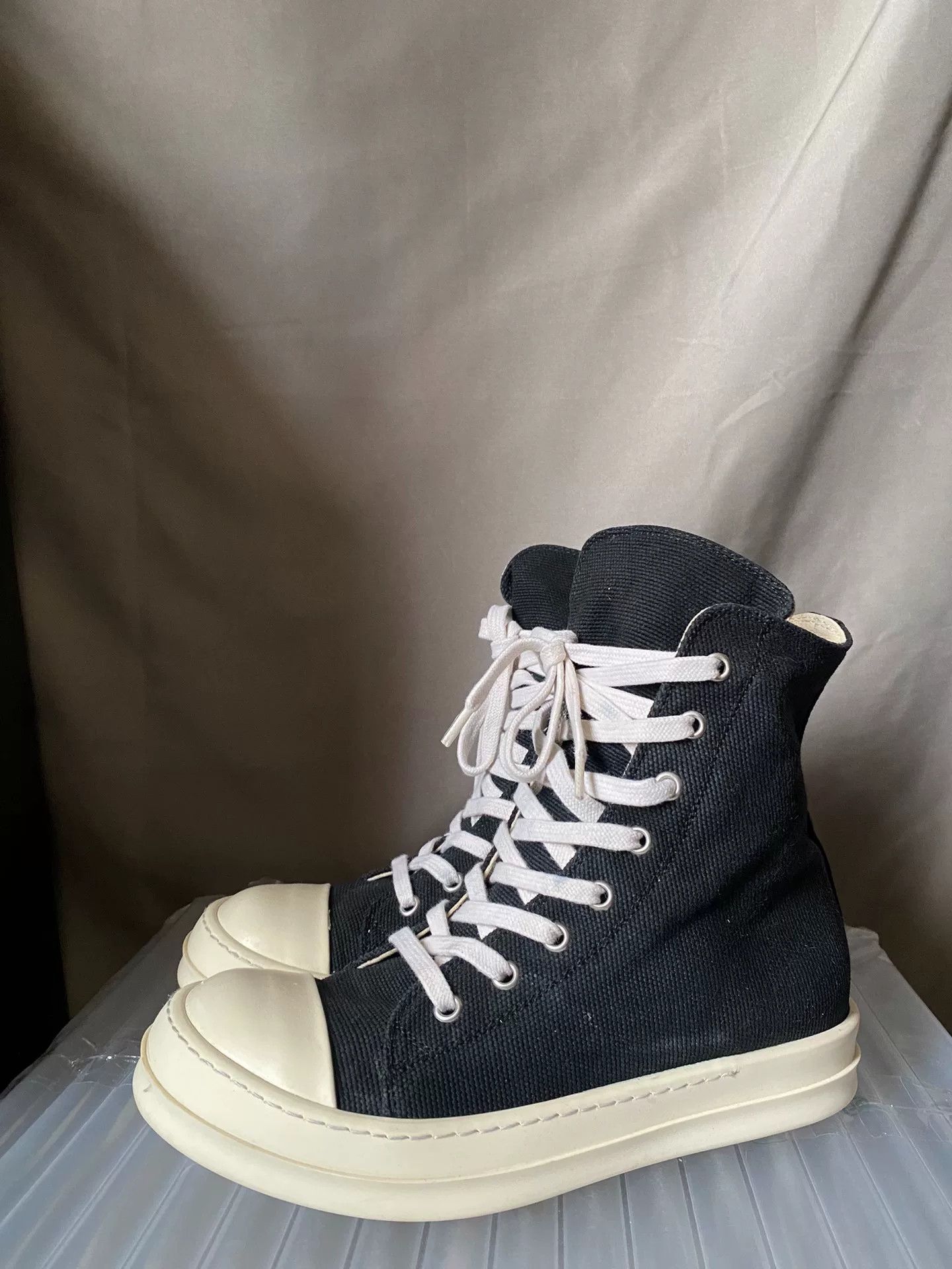 Rick Owens Rick Owens Canvas Sneakers Size US 6 / IT 36 - 1 Thumbnail