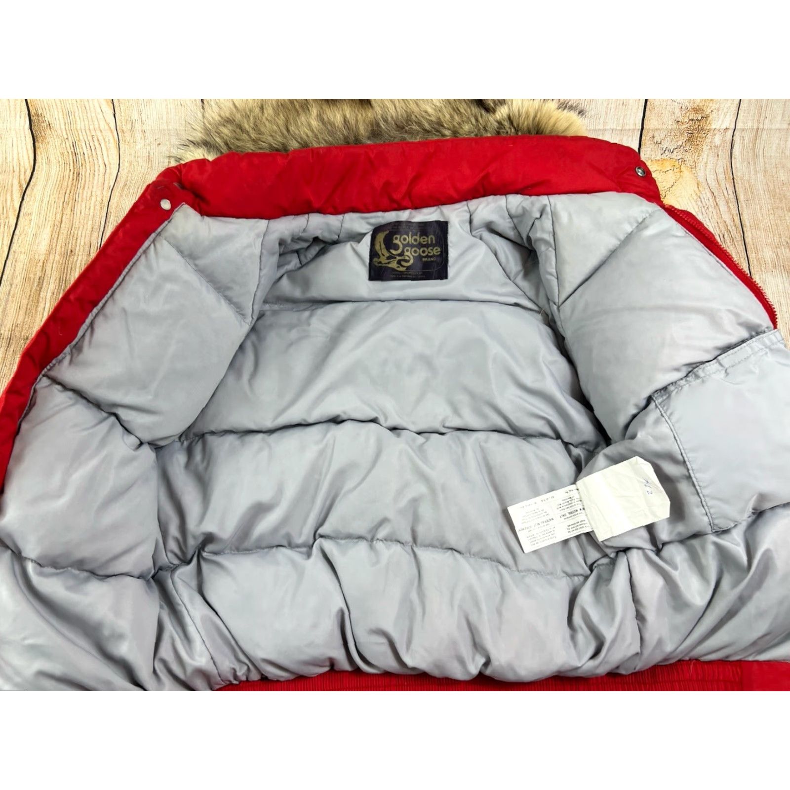 Golden Goose VINTAGE Women’s Golden Goose Red Puffer Coat Fur Lined Hood 90s Small S Womens Size S / US 4 / IT 40 - 6 Thumbnail
