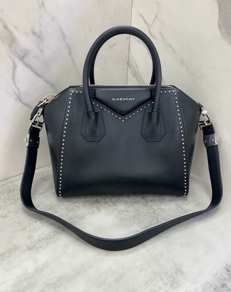 Givenchy Givenchy Black Studs Single-Shoulder Bag Size ONE SIZE - 1 Thumbnail