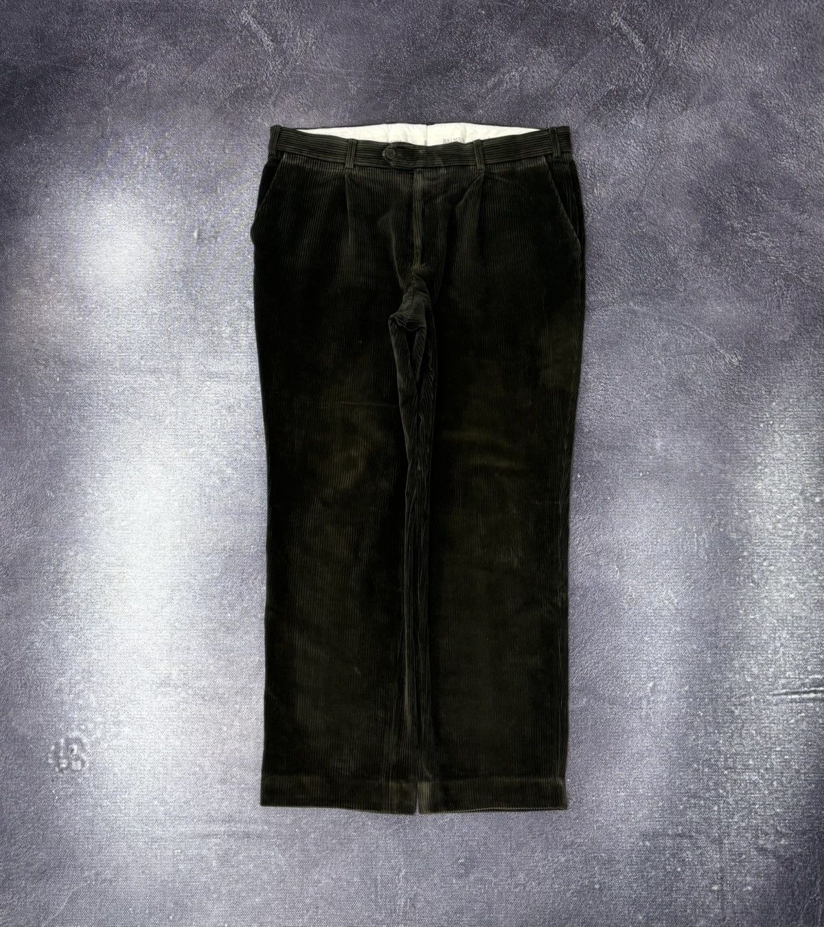 Balmain Vintage Balmain Velvet Corduroy Khaki Green Rare Baggy Pants Size US 38 / EU 54 - 1 Thumbnail