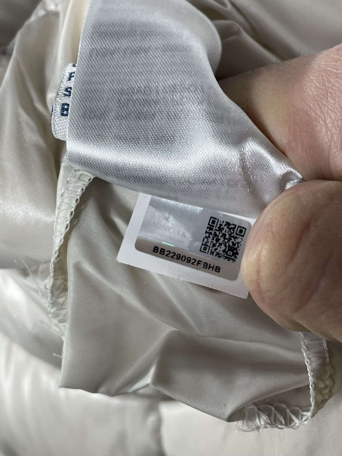 Designer × Moncler Moncler Beige Puffer Hood Down Jakcet Coat Luxury Designer Size S / US 4 / IT 40 - 12 Thumbnail