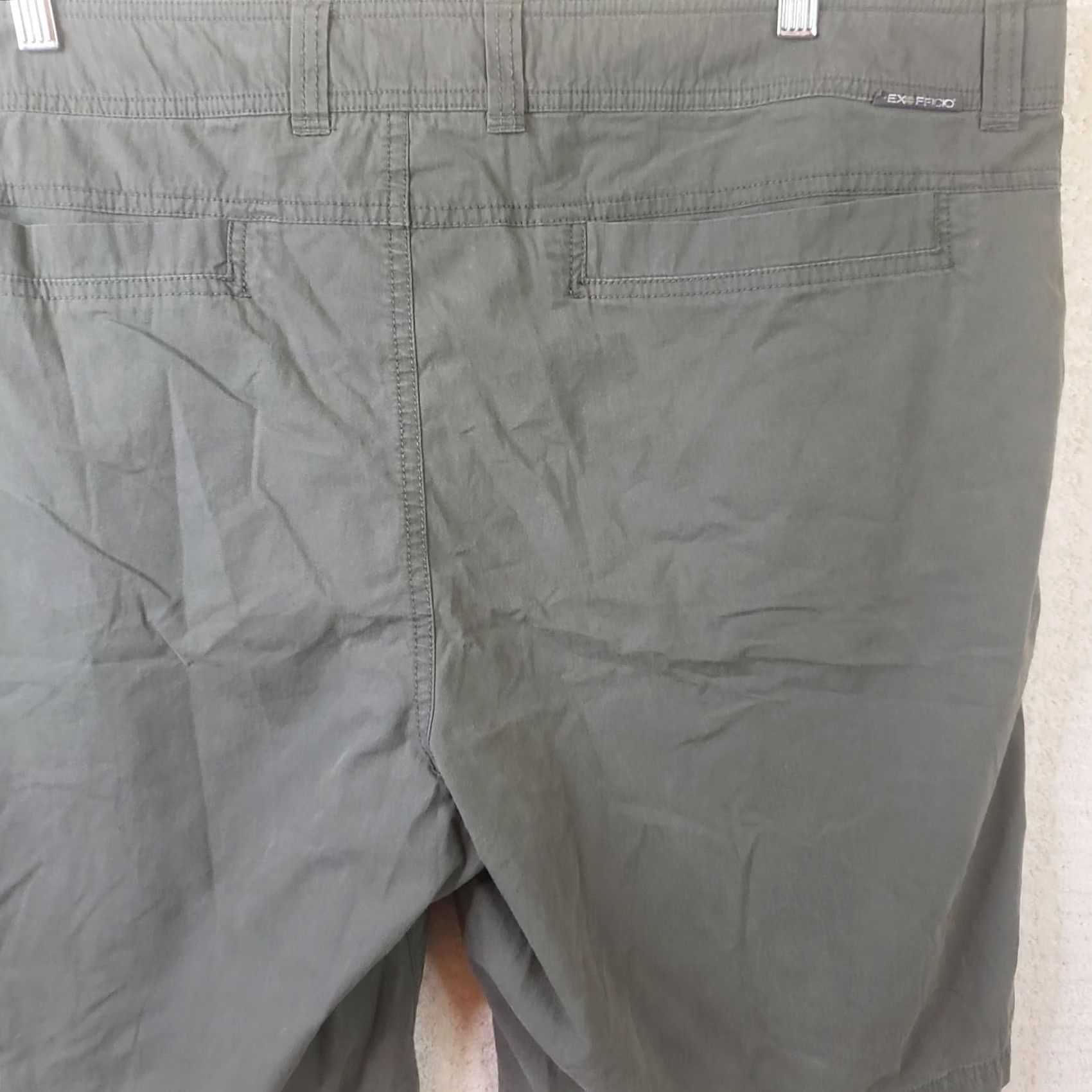 ExOfficio VINTAGE ExOfficio Shorts Mens 42x9.5 Green Khaki Cargo Pocket Outdoor Cotton Nylon Size US 42 / EU 58 - 7 Thumbnail