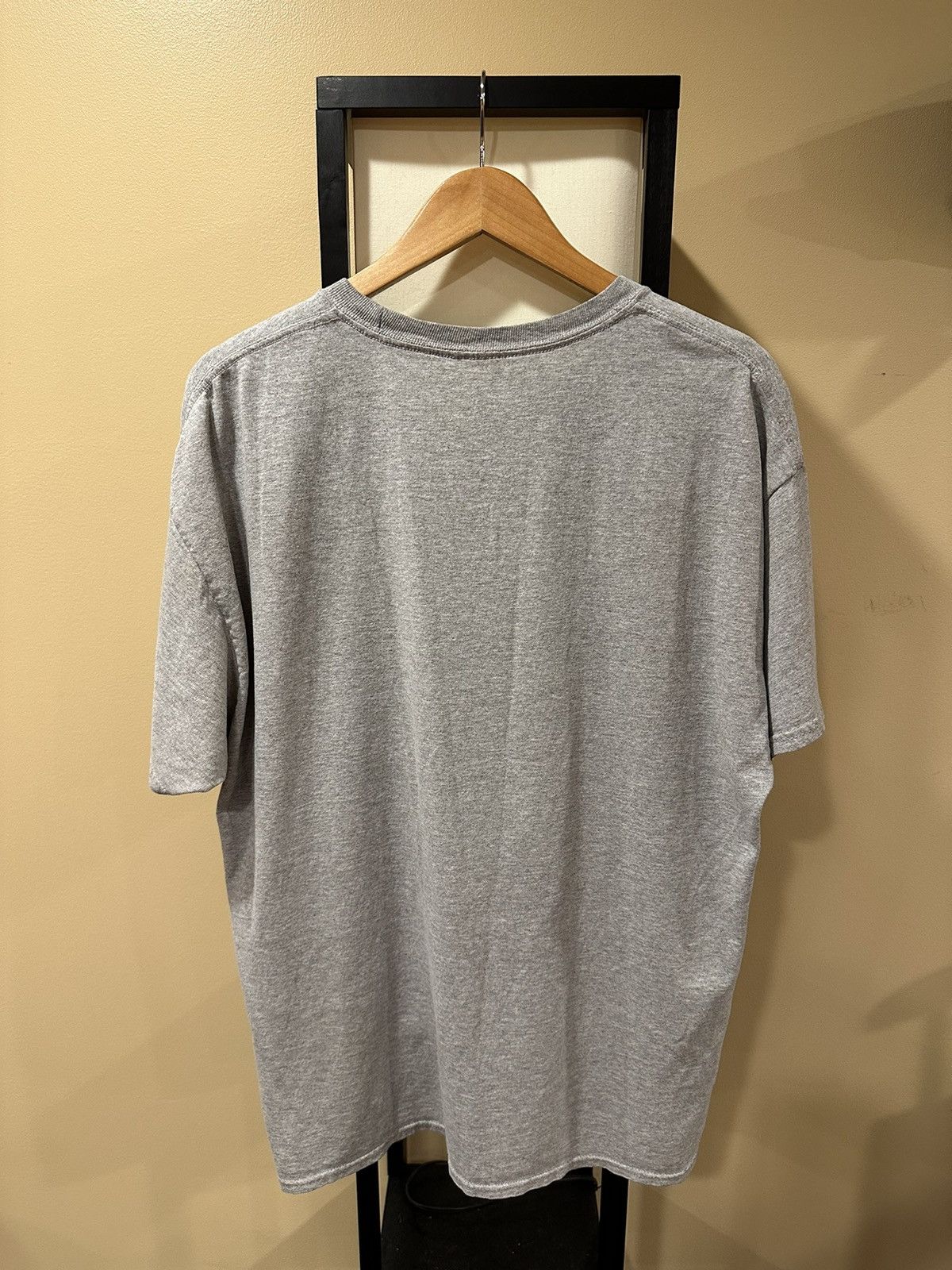 NCAA × Vintage Vintage NCAA Michigan Wolverines Grey T-Shirt Size US XL / EU 56 / 4 - 2 Thumbnail