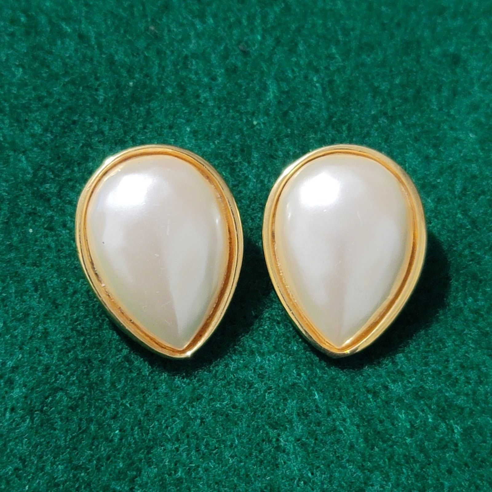 The Unbranded Brand Vtg Faux Pearl Teardrop Clip-on Earrings Size ONE SIZE - 3 Thumbnail