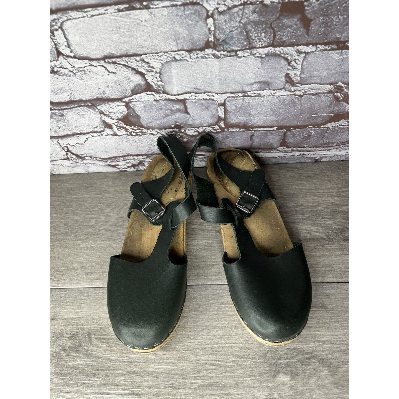 Swedish Hasbeens Swedish Hasbeens Black Leather T-Strap Wooden Clogs Shoes Wo Size US 10.5 / IT 40.5 - 1 Thumbnail