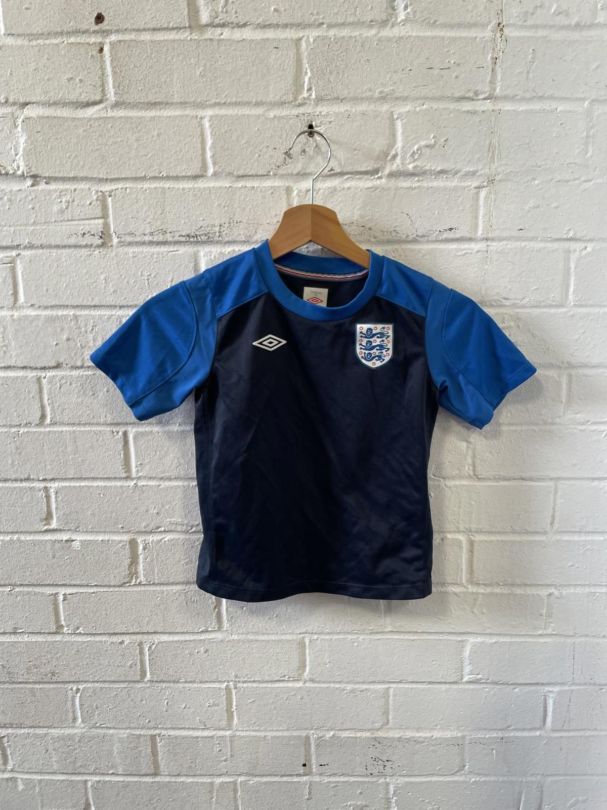 Umbro Umbro England Kids' Football Shirt 4-5 Years Size US XS / EU 42 / 0 - 1 Thumbnail