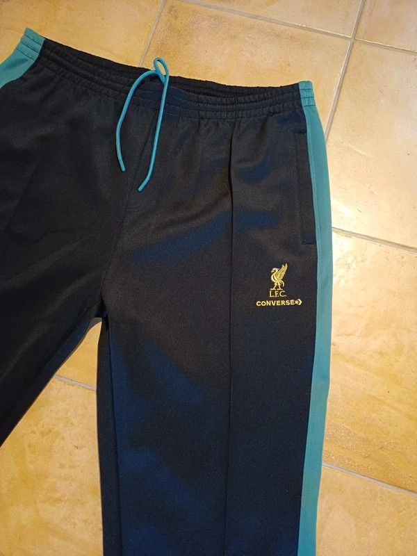 Converse Converse x Liverpool sweatpants Size US 38 / EU 54 - 2 Thumbnail