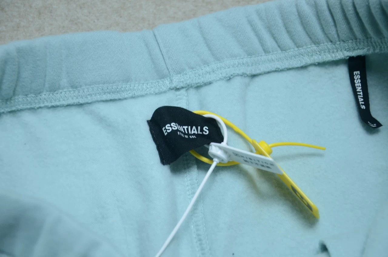 Fear of God FOG Essentials Fleece Lined Small Logo Sweatpants L Light Size US 38 / EU 54 - 7 Thumbnail