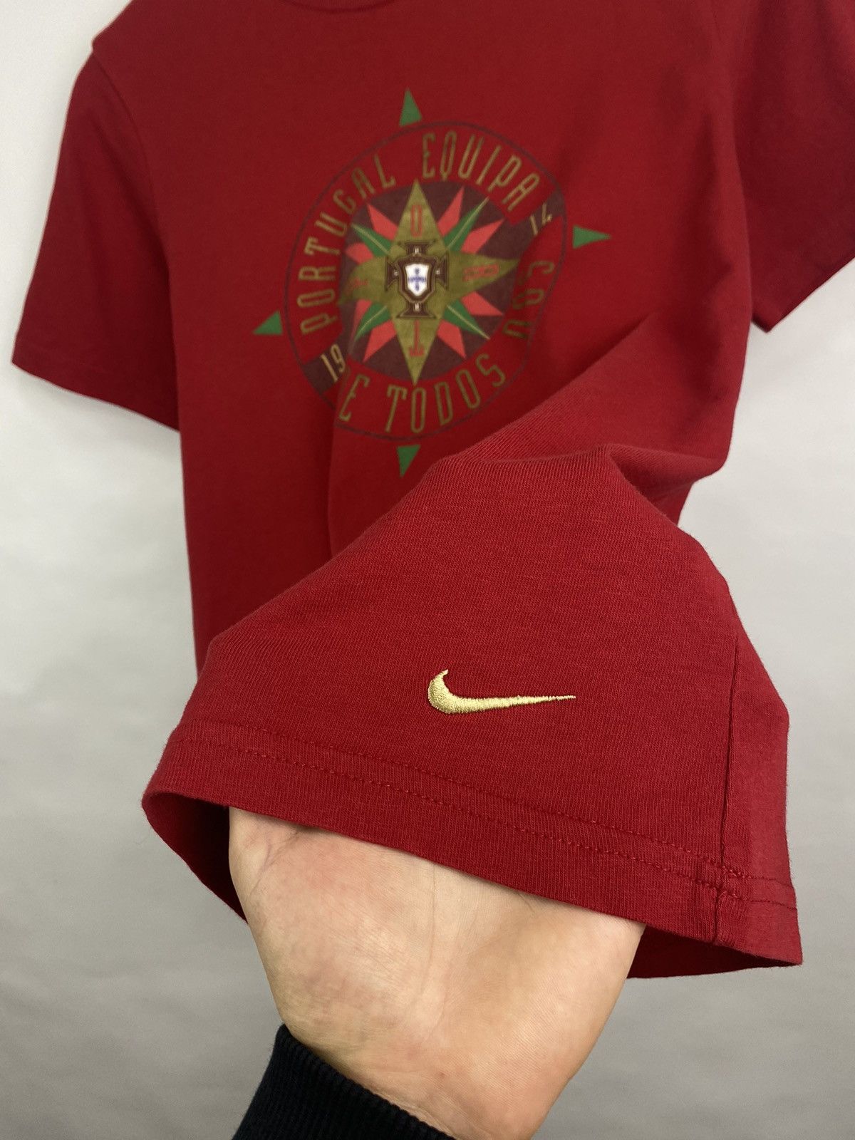 Nike 🇵🇹 Vintage Nike Portugal t-shirt rare retro hype Y2K Size US S / EU 44-46 / 1 - 4 Thumbnail