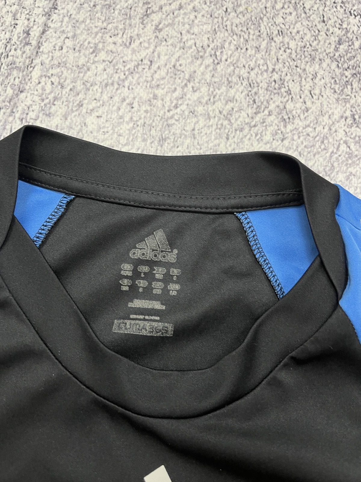Adidas × Vintage Adidas Newcastle United 2009 Home Soccer Training Jersey Size US L / EU 52-54 / 3 - 7 Thumbnail