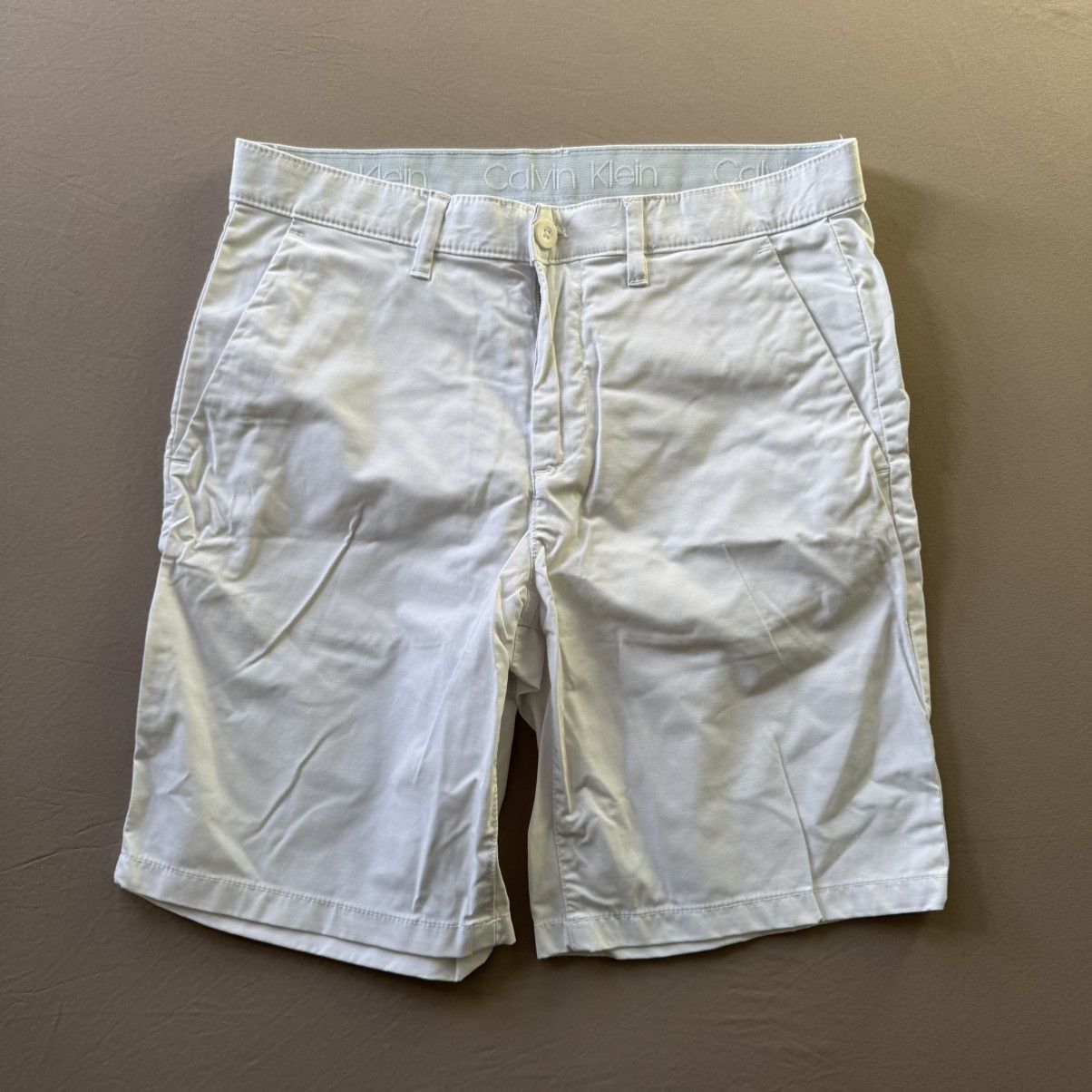 Calvin Klein Calvin Klein Slim Fit Infinite Flex Chino Shorts Size US 31 - 1 Thumbnail