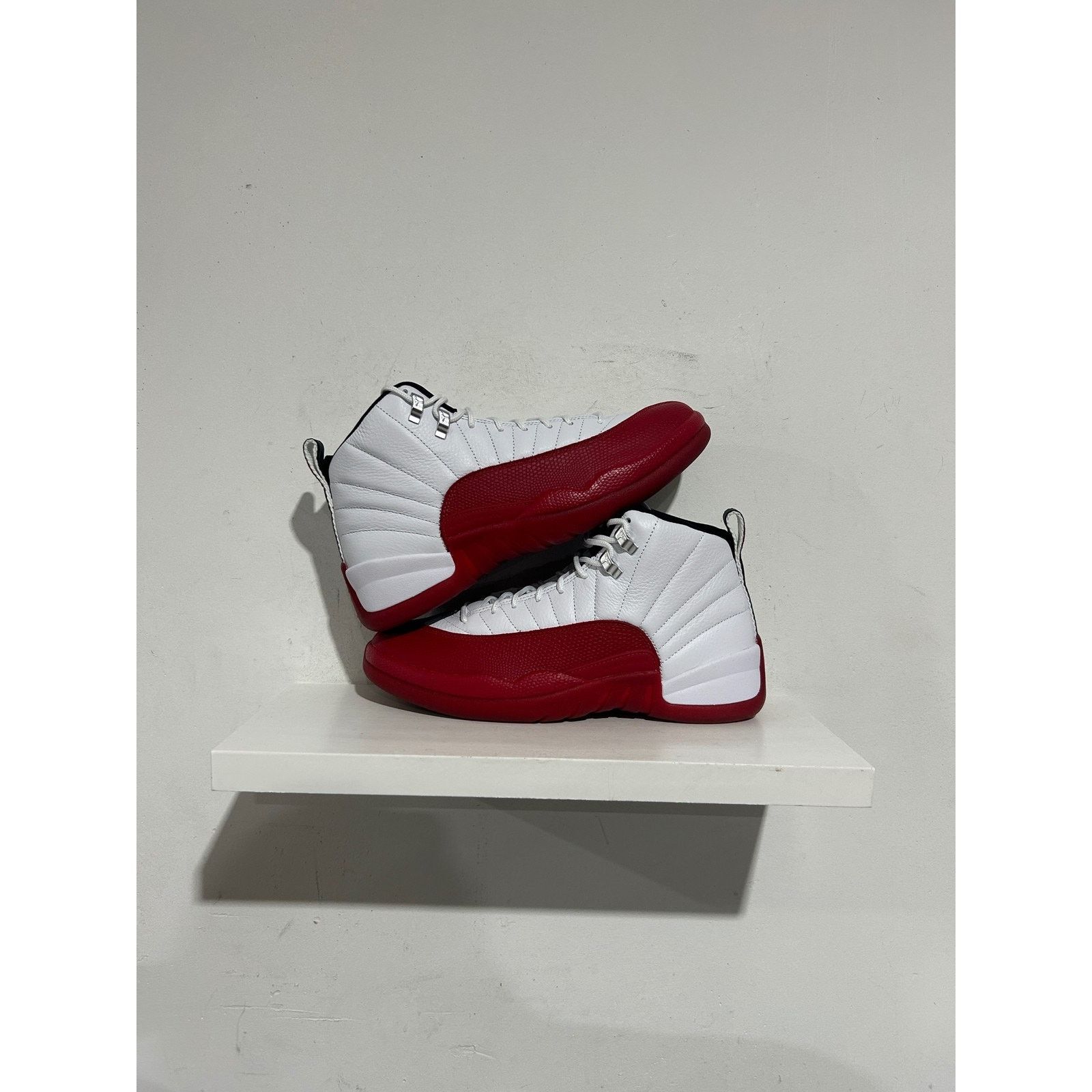 Nike NIKE JORDAN 12 CHERRY 2023 SIZE 9.5 NEW Size US 9.5 / EU 42-43 - 1 Thumbnail