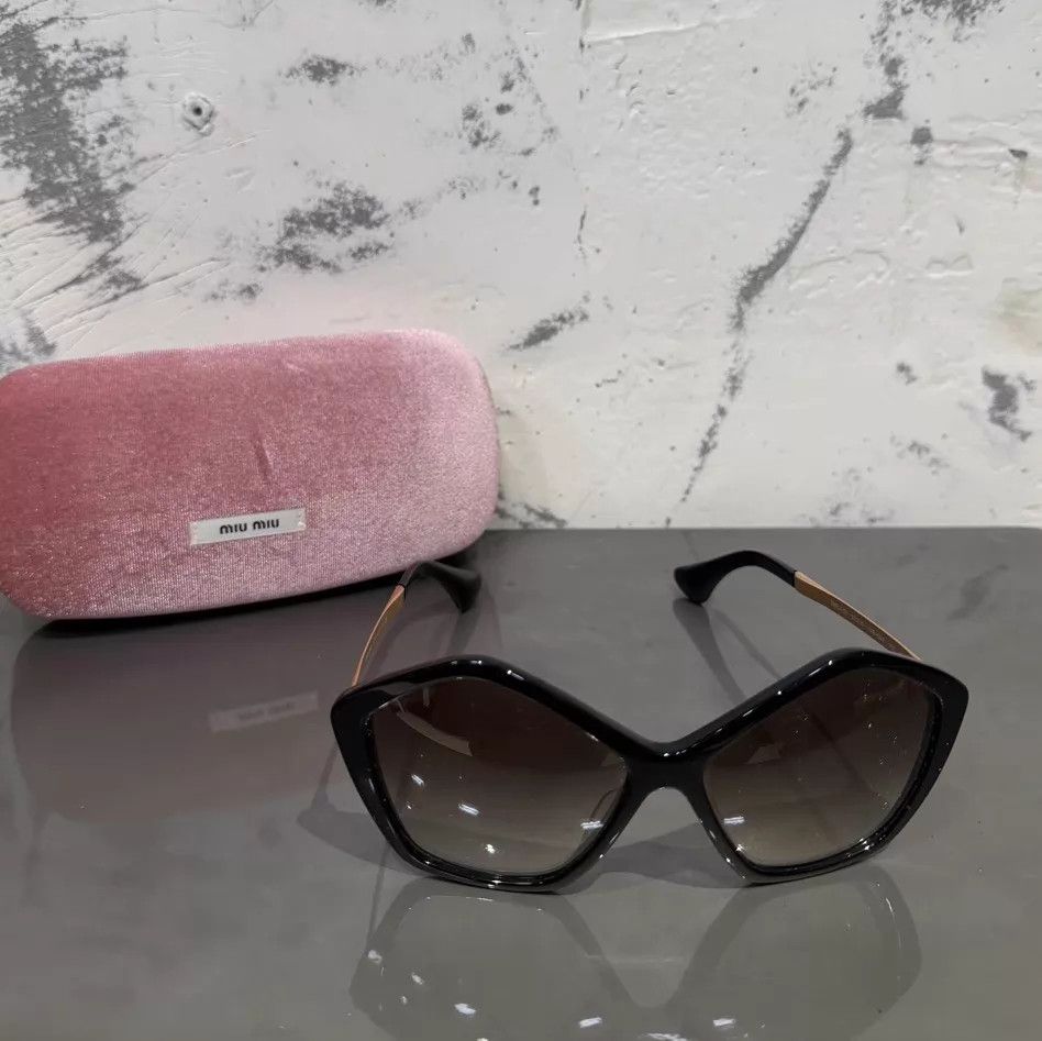 Miu Miu Miu Miu Black Frame Eyeglasses Original Box New Size ONE SIZE - 1 Thumbnail