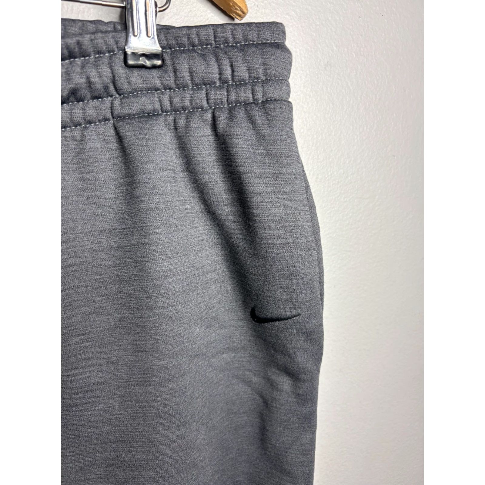 Nike Nike Therma-FIT Pants Mens 2XL Gray Fleece Jogger Elastic Waist Pockets Cuffed Size US 39 - 3 Thumbnail