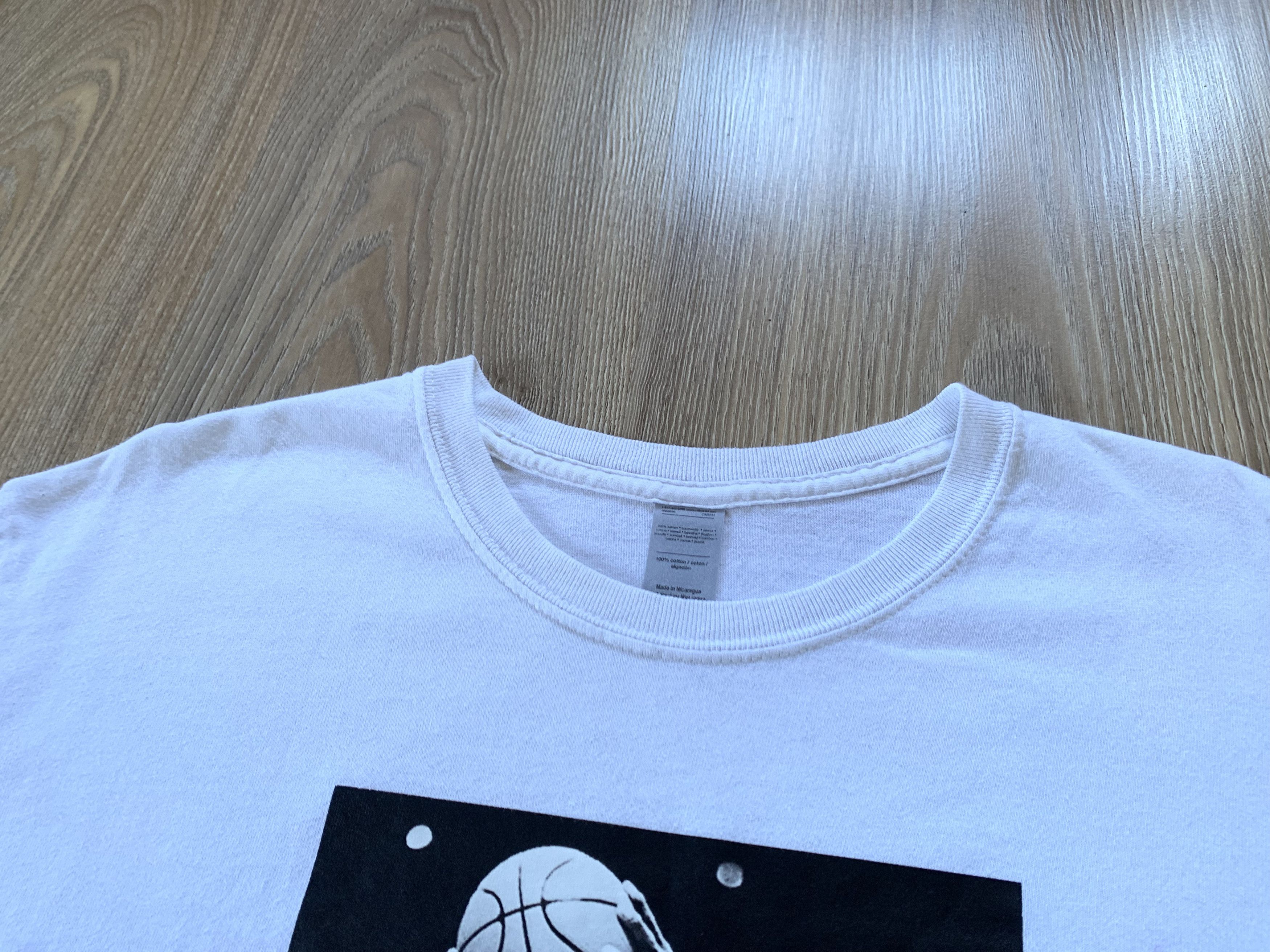 Gildan × NBA × Vintage Vintage Michael Jordan Chicago Bulls Big Print T-Shirt Size US L / EU 52-54 / 3 - 5 Thumbnail
