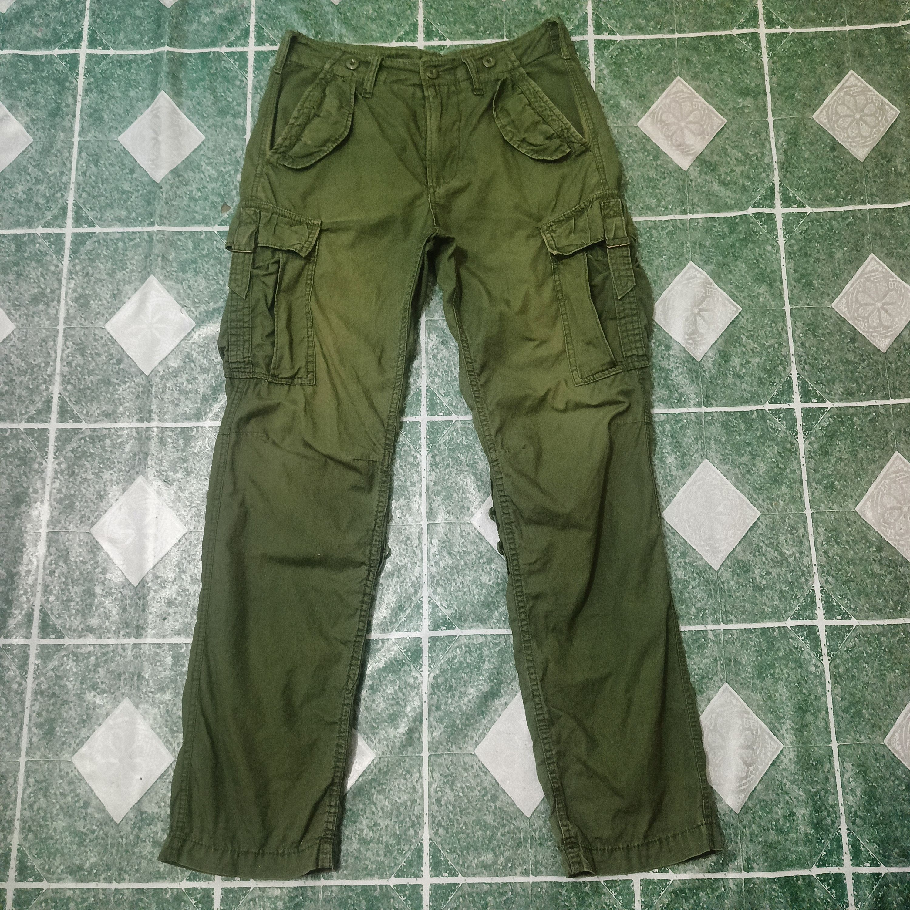 Japanese Brand Vintage Military Bondage Cargo Pants Size US 32 / EU 48 - 1 Thumbnail