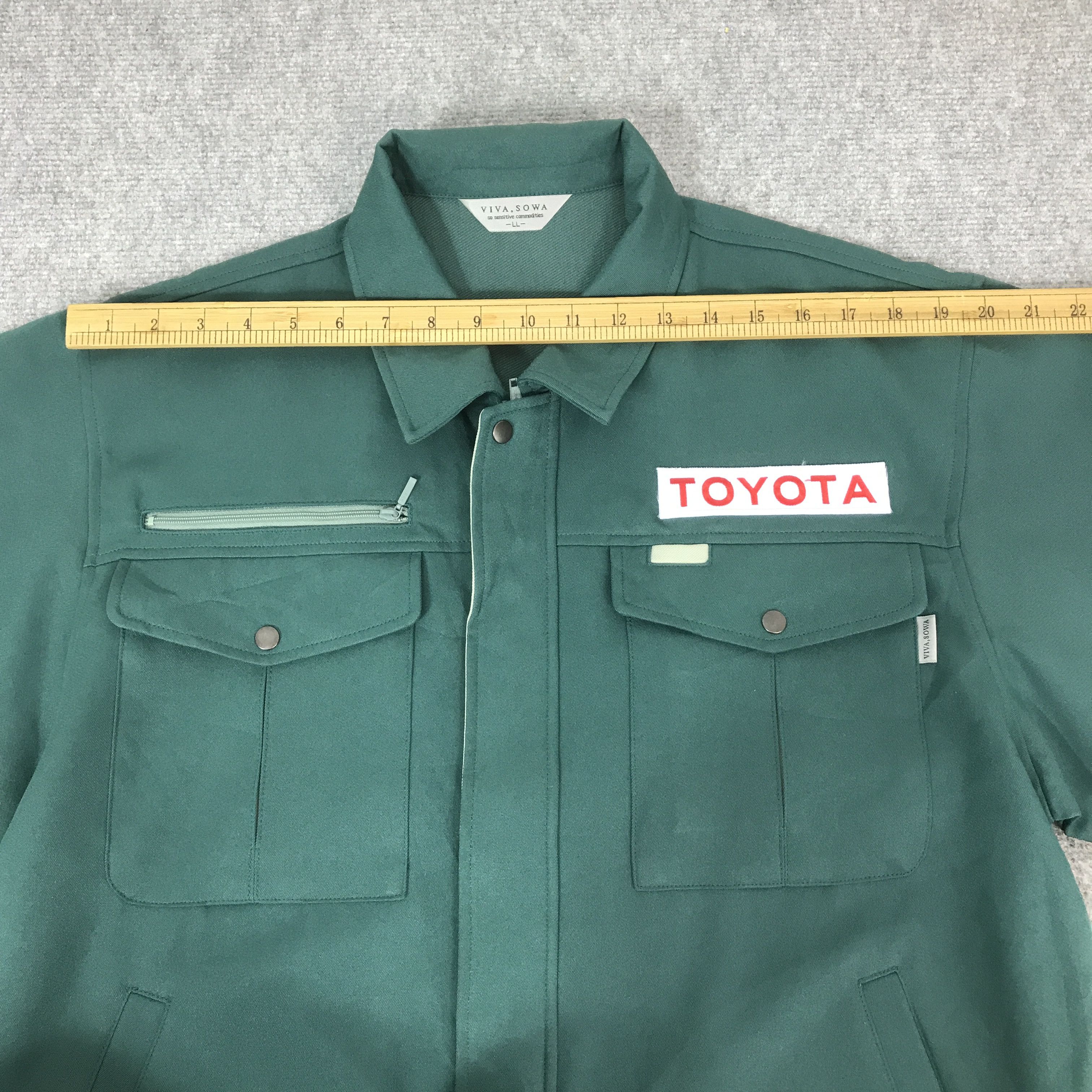 Gear for Sports TOYOTA RACING MOTOR SPORT TEAM CUSTOM JACKET Size US L / EU 52-54 / 3 - 6 Thumbnail