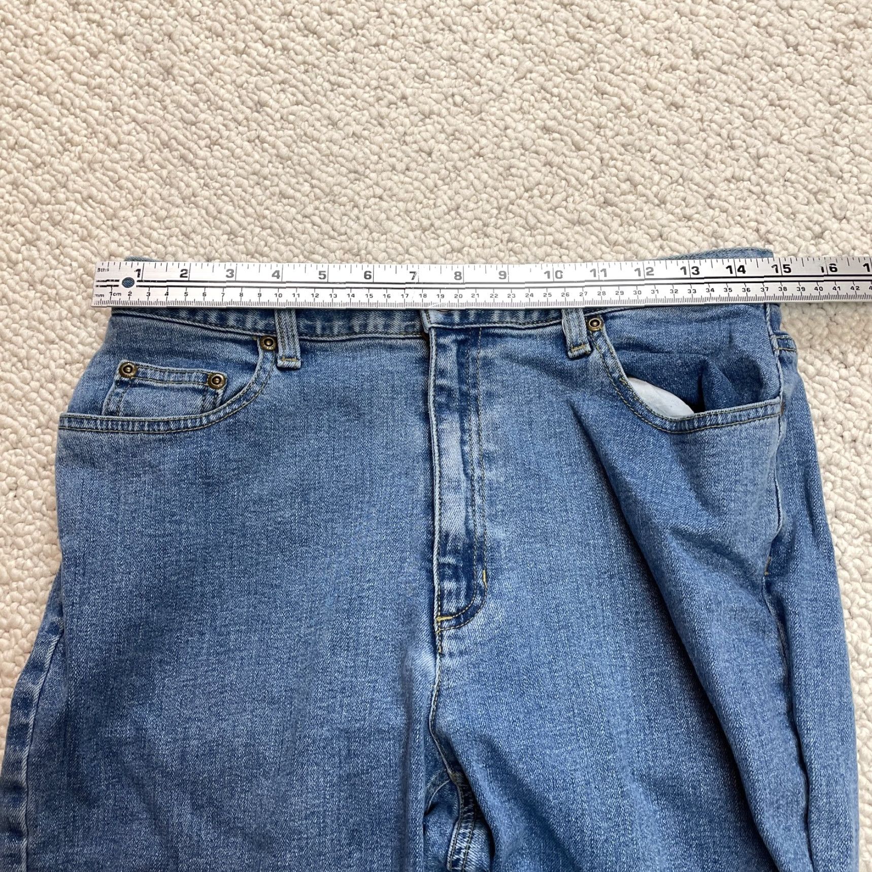 Liz Claiborne Liz Claiborne LizWear Jeans Womens 12 Blue Denim Medium Wash Straight 30x30 Size 34" / US 12 / IT 48 - 5 Thumbnail