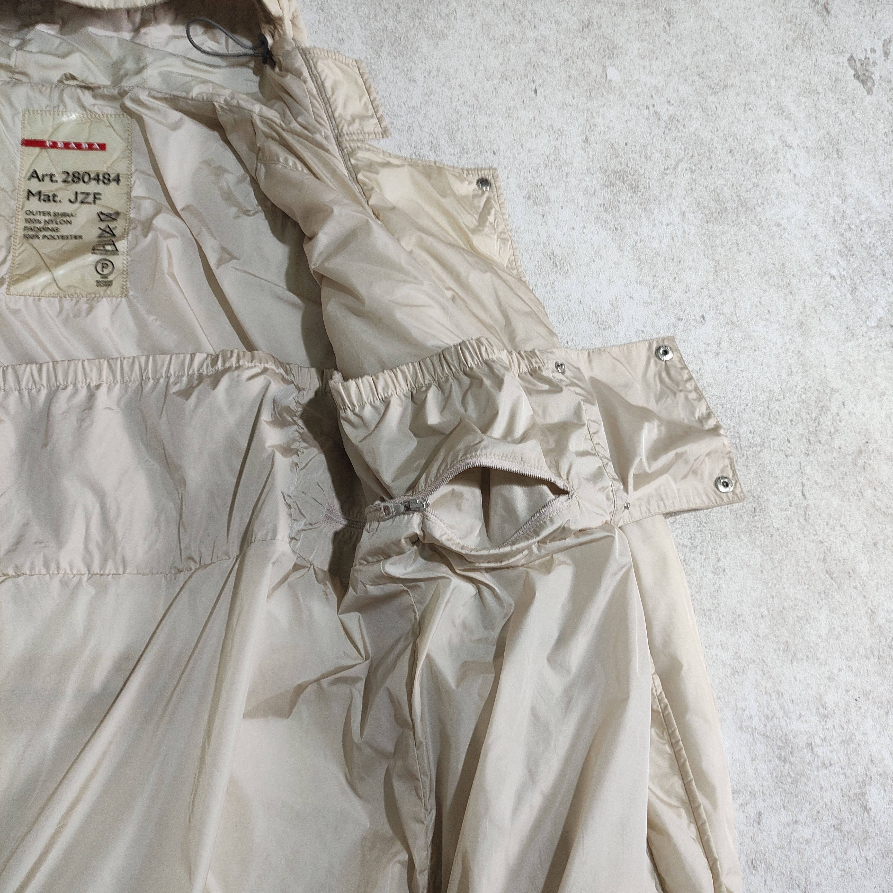 Prada SOLD OUT!! Prada sport asymmetric Jacket Gorpcore Size US M / EU 48-50 / 2 - 15 Thumbnail