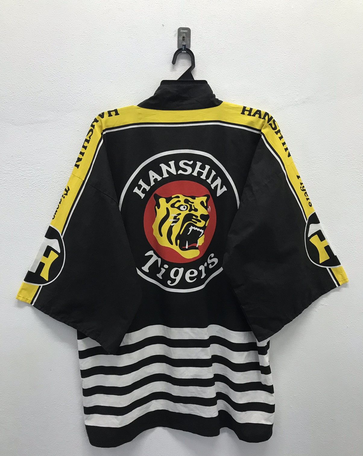 Japanese Brand Vintage Hanshin Tigers Kimono Size US XL / EU 56 / 4 - 2 Thumbnail