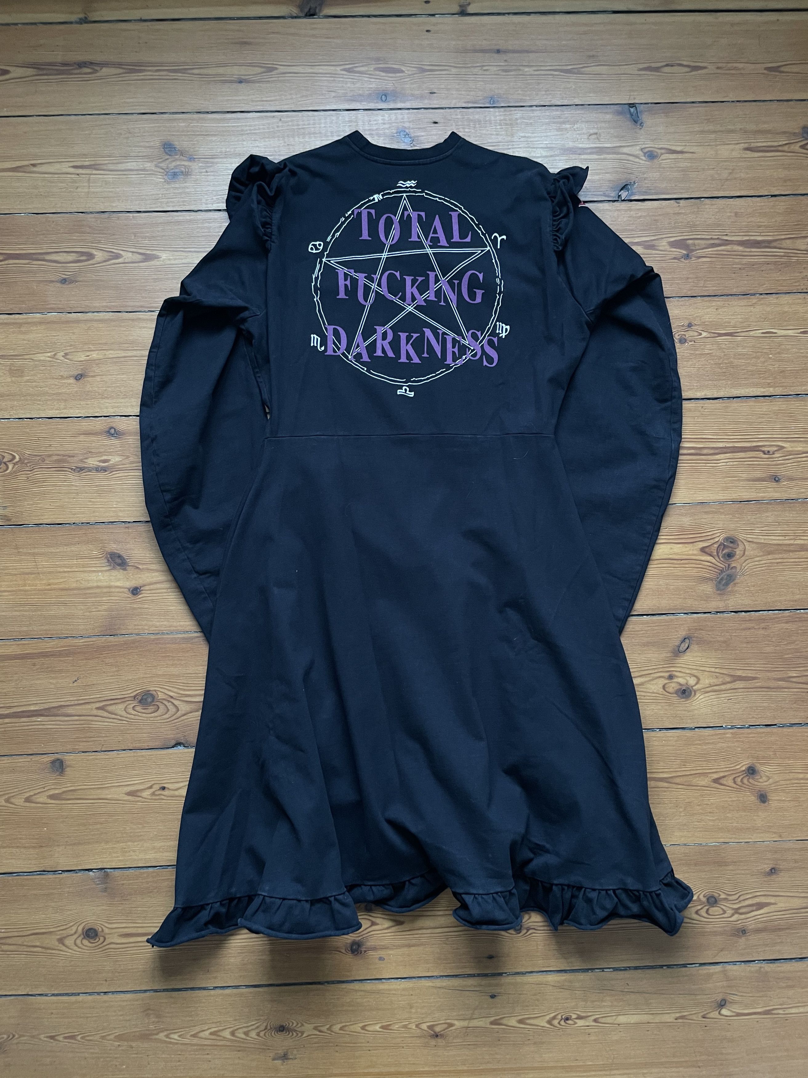 Vetements Vetements AW17 TFD Total Fucking Darkness Dress Maxidress Size S / US 4 / IT 40 - 2 Thumbnail