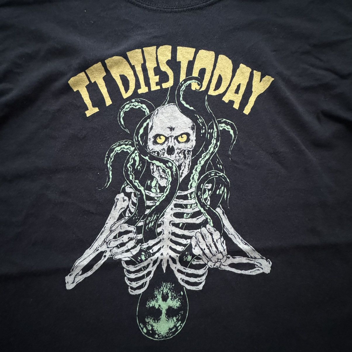 Band Tees × Vintage Vintage '00 It Dies Today Size US XXS / EU 40 - 1 Thumbnail