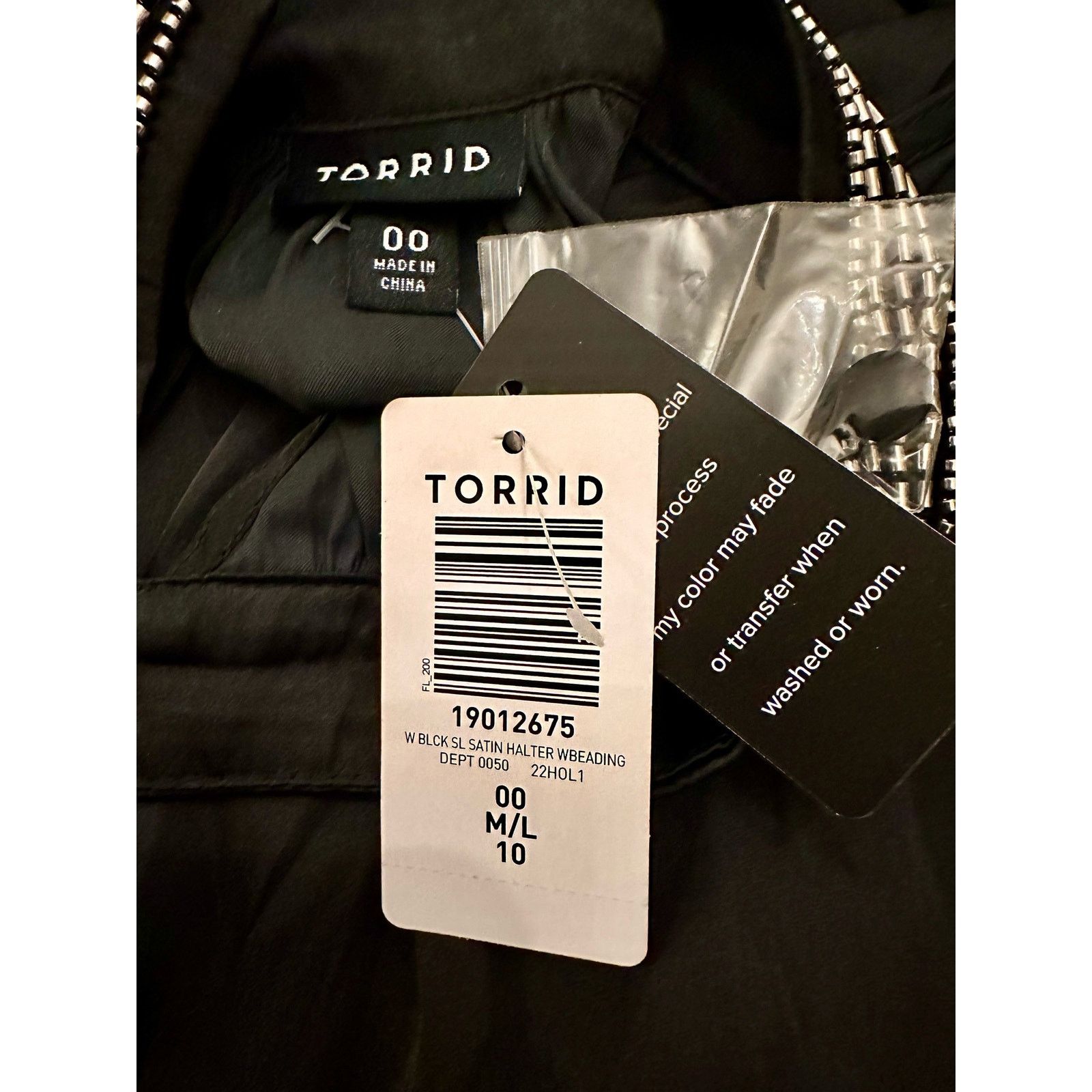 Other NWT Torrid Black Satin Halter Top Beaded Collar 00 Size XL / US 12-14 / IT 48-50 - 7 Thumbnail