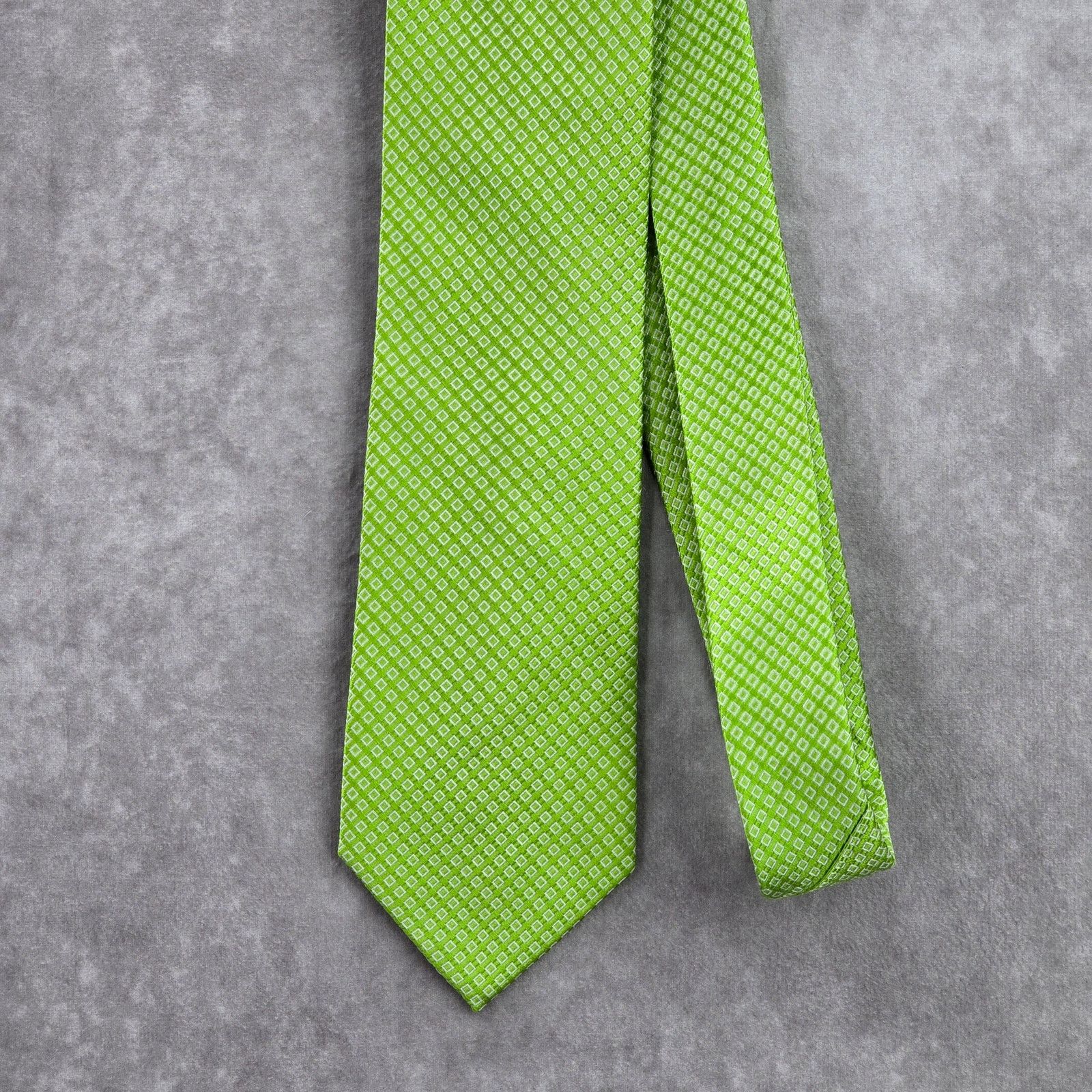 Croft & Barrow Croft & Barrow Green Geometric 100% Silk Men's Neck Tie NWOT Size 30 - 2 Thumbnail