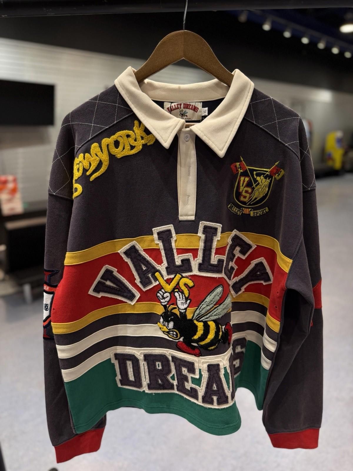 Vale Vale Forever Valley Dreams Rugby Long-Sleeve Tee Size XL New Size US XL / EU 56 / 4 - 5 Thumbnail