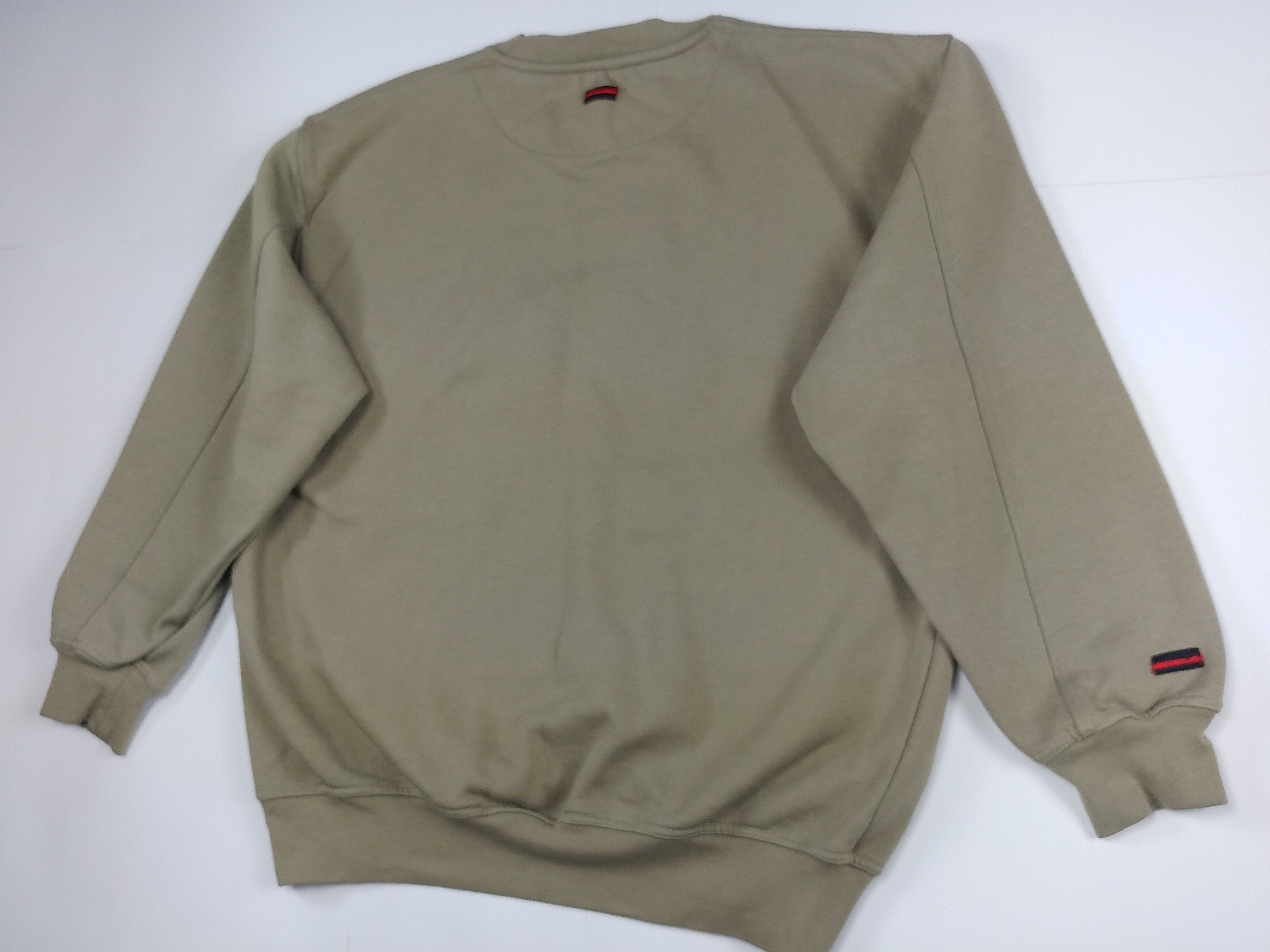 Fubu FUBU sweatshirt, vintage, 90s hip hop, 1990s Y2K mens size S Size US S / EU 44-46 / 1 - 13 Thumbnail