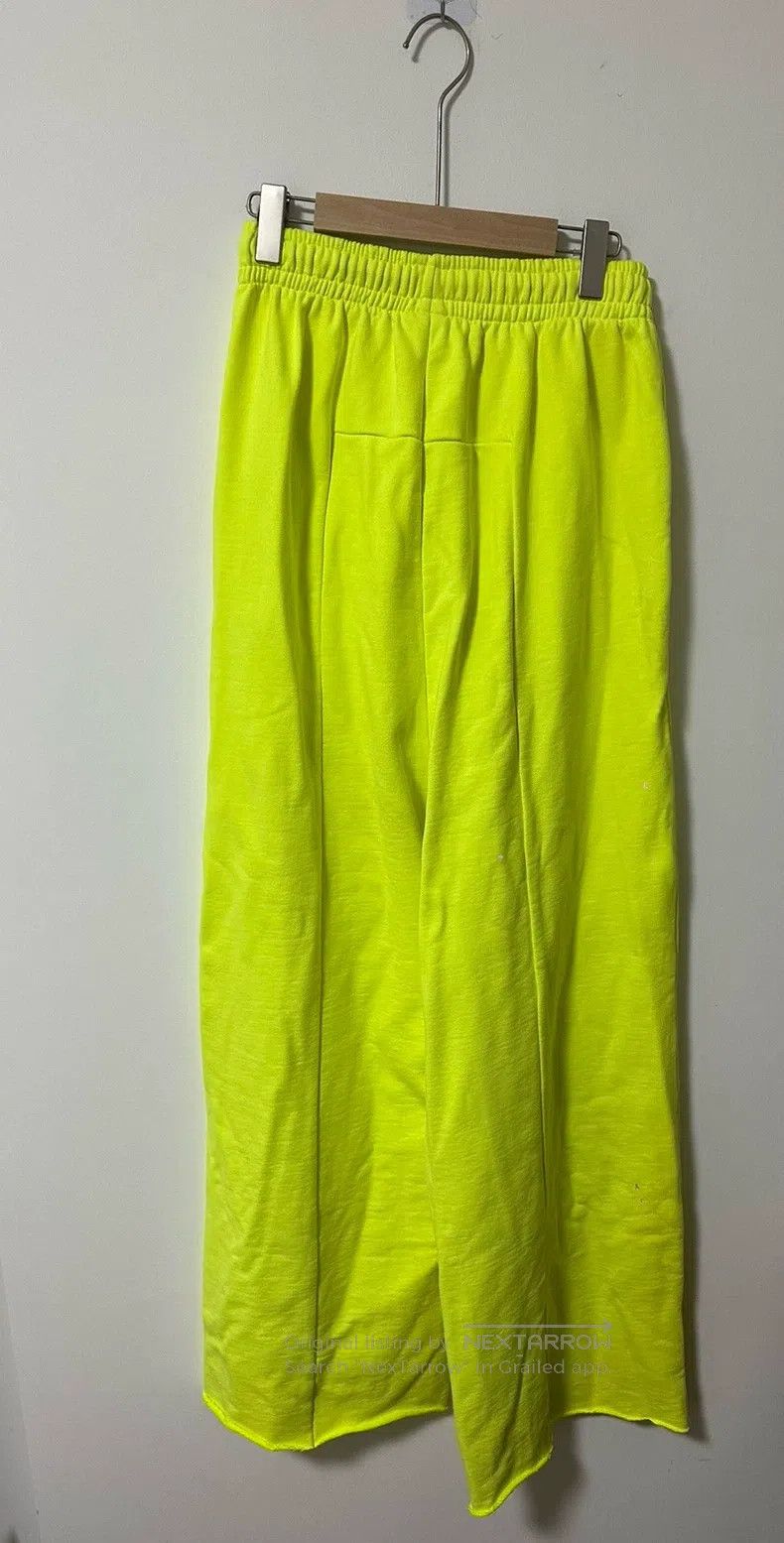 Vetements Vetements size S Neon Green Sports Pants Size US 27 - 2 Thumbnail