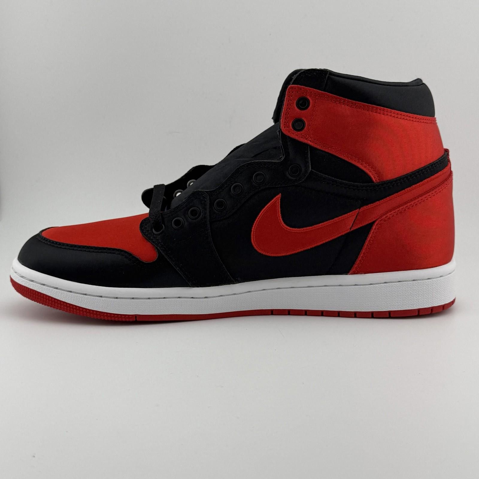 Nike Jordan 1 Satin Bred 11.5W New Size US 11.5 / IT 41.5 - 3 Thumbnail