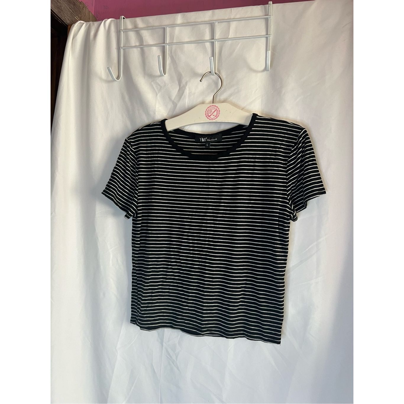 Other YMI Collections Black And White Striped Crop T-Shirt Woman’s Size L / US 10 / IT 46 - 1 Thumbnail