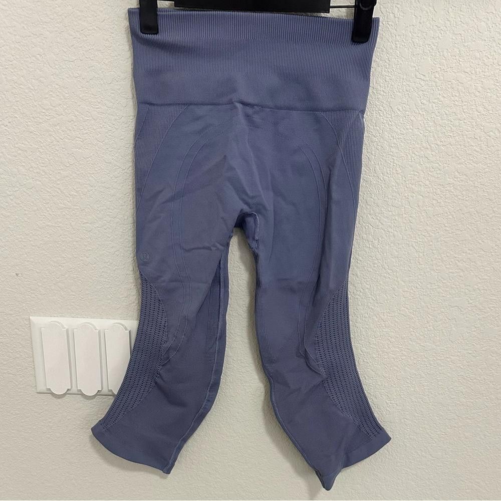 Lululemon Lululemon Flow & Go Crop Legging Running Tight Peri Purple 4 Size 27" / US 4 / IT 40 - 4 Thumbnail