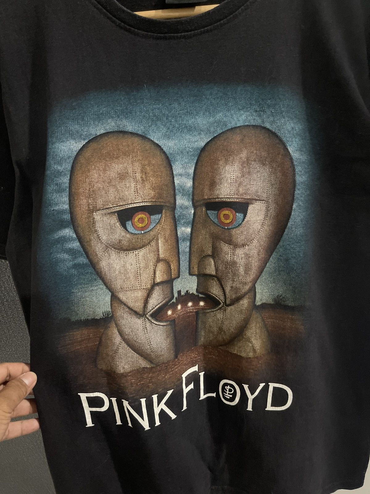 Pink Floyd Vintage PinkFloyd North American Tour 1994 Tshirt Size US L / EU 52-54 / 3 - 6 Thumbnail
