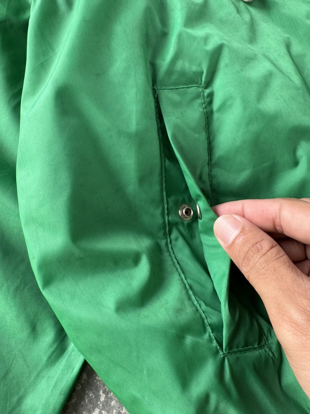 Formula 1 × Vintage Vintage Formula 1 Racing Team Windbreaker Jacket Size US M / EU 48-50 / 2 - 4 Thumbnail
