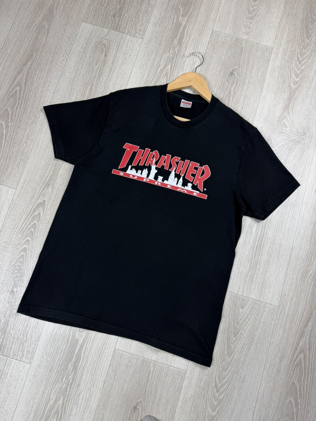 Supreme × Thrasher SUPREME × THRASHER Skyline Tee FW21 Size L Size US L / EU 52-54 / 3 - 3 Thumbnail