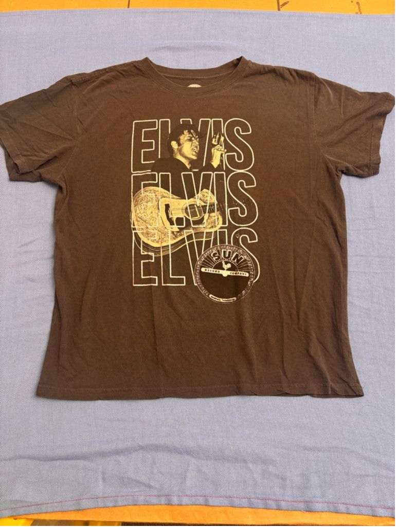 Old Navy Men's Old Navy Elvis T-shirt XL Brown Size US XL / EU 56 / 4 - 1 Thumbnail