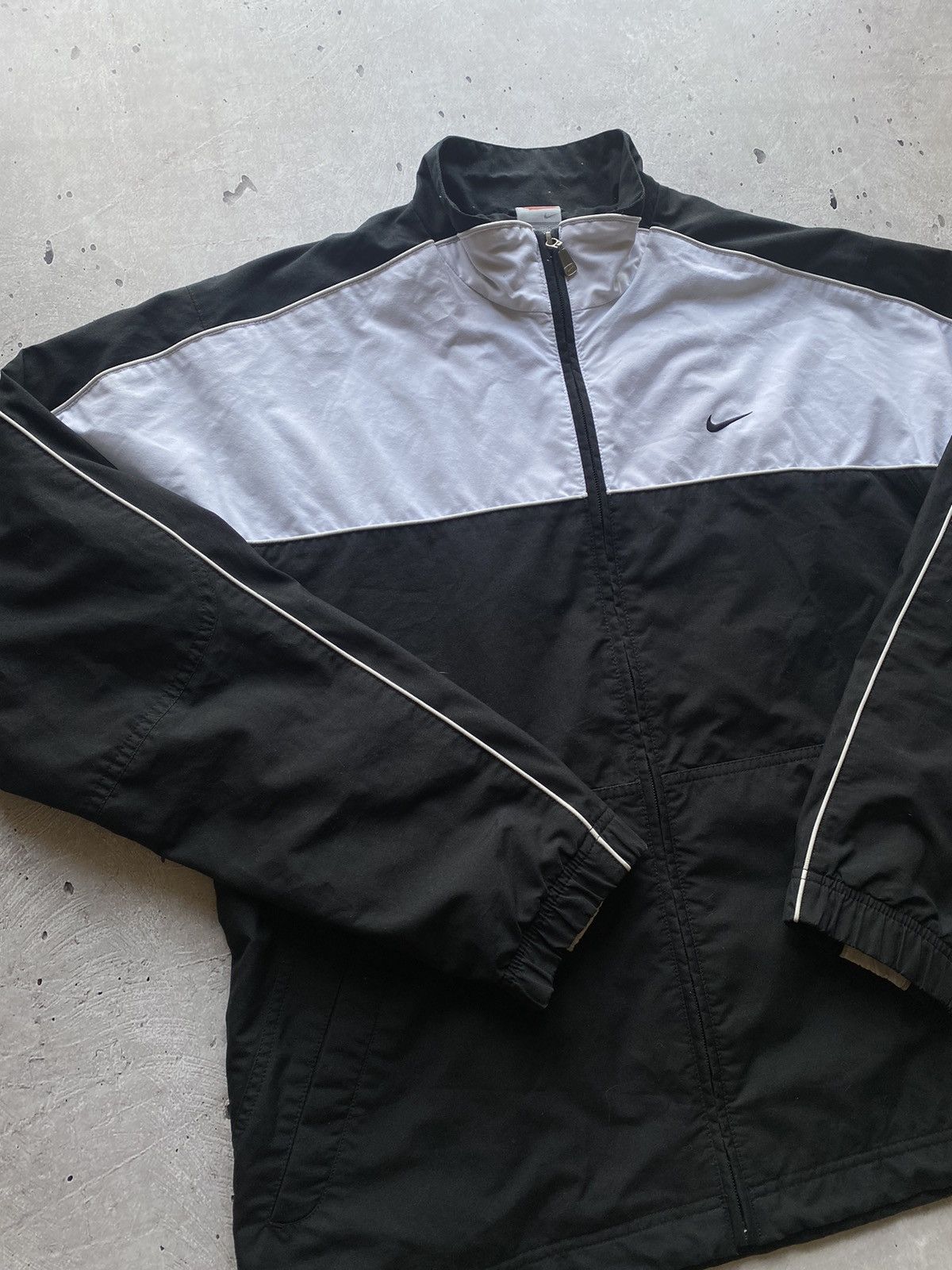 Nike Vintage Nike Y2K Drill 90s Track Rare Light Jacket Hype Size US L / EU 52-54 / 3 - 1 Thumbnail