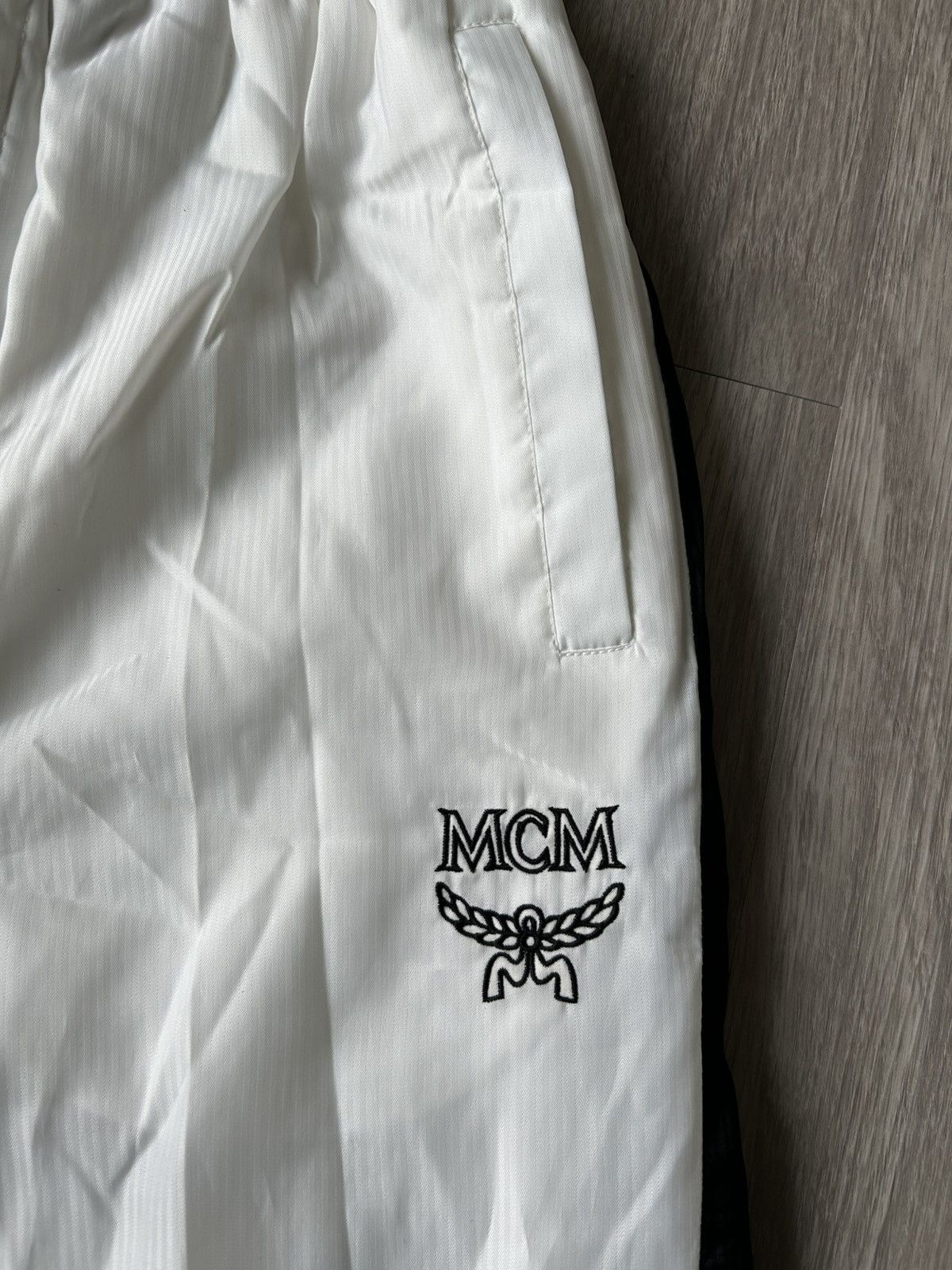 MCM MCM Logo Nylon Track Pants Size Medium Size US 31 - 5 Thumbnail