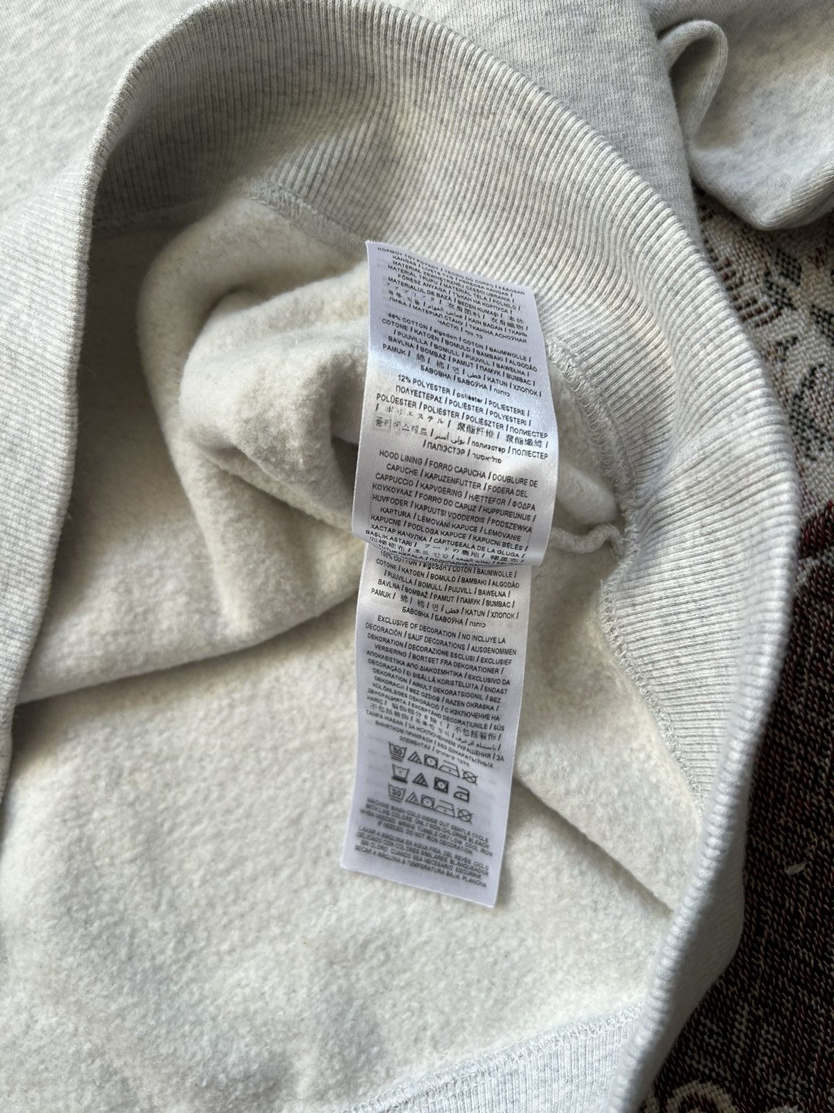 Guess × Vintage Y2K GUESS HOODIE Size US M / EU 48-50 / 2 - 7 Thumbnail