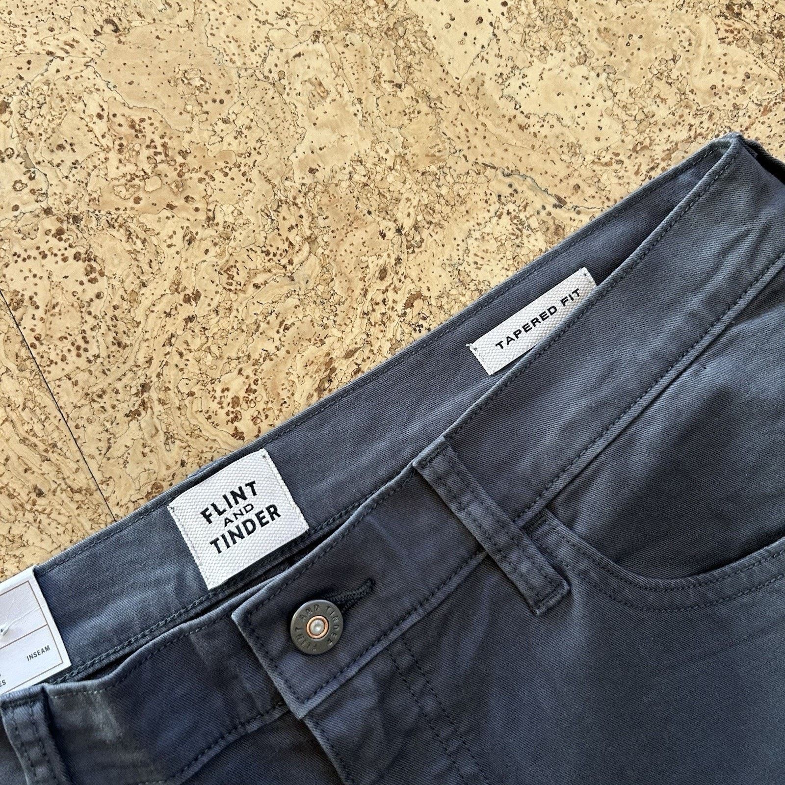 Flint And Tinder NEW Huckberry 365 Tapered Fit Stretch Chino Pants 34x32 Size US 34 / EU 50 - 2 Thumbnail